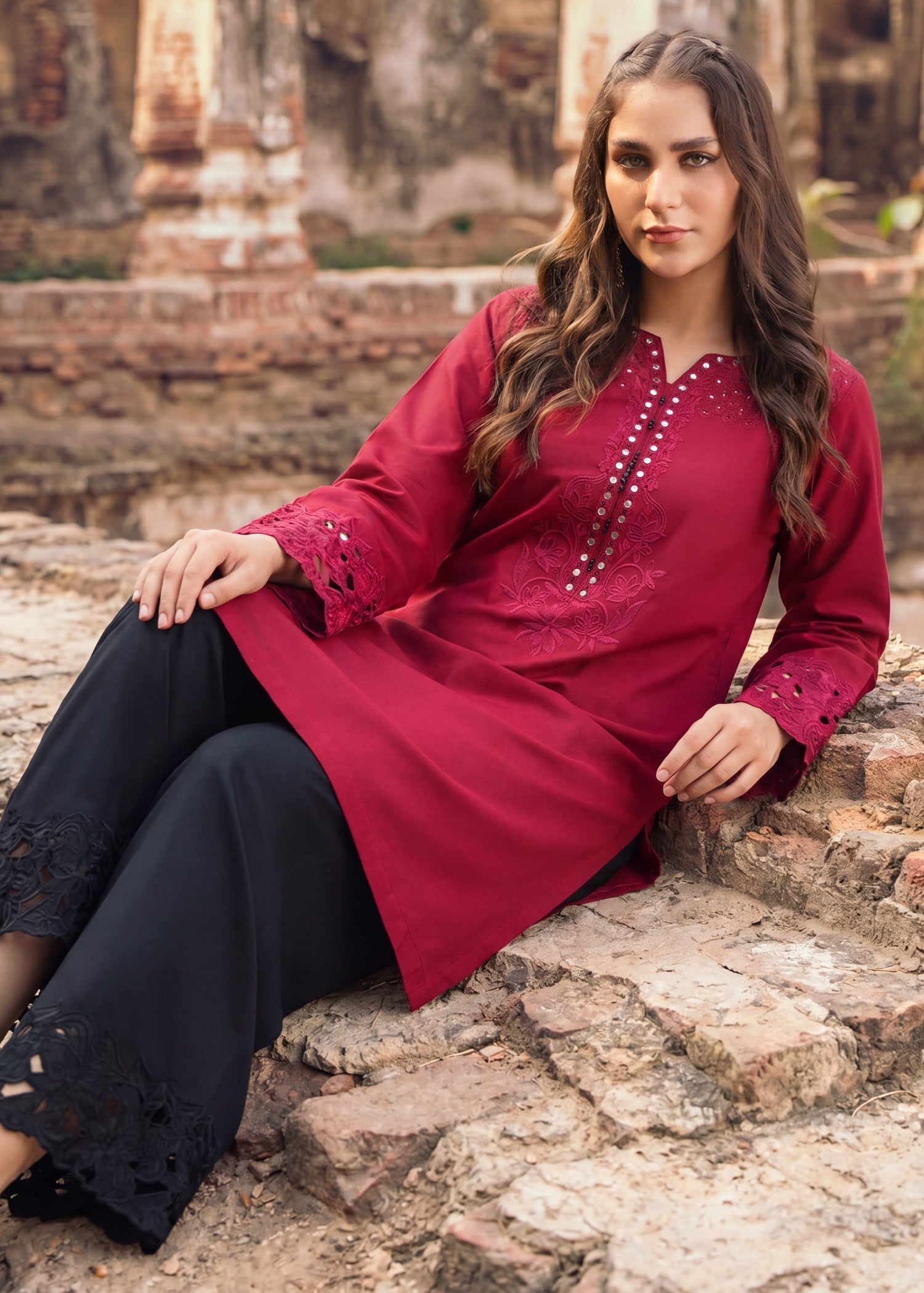 Lawn Kurta Set in Cardinal red