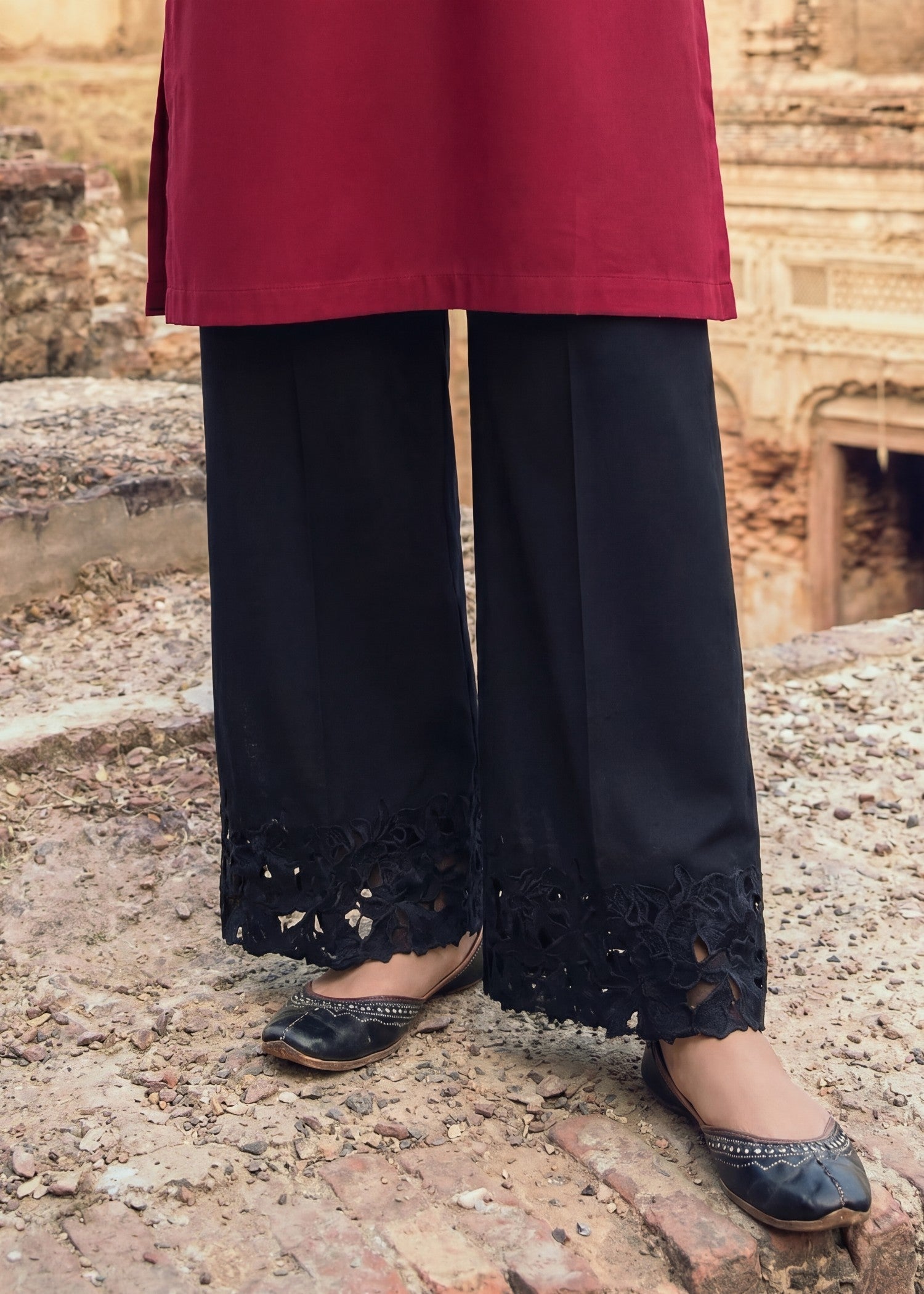 Lawn Kurta Set in Cardinal red