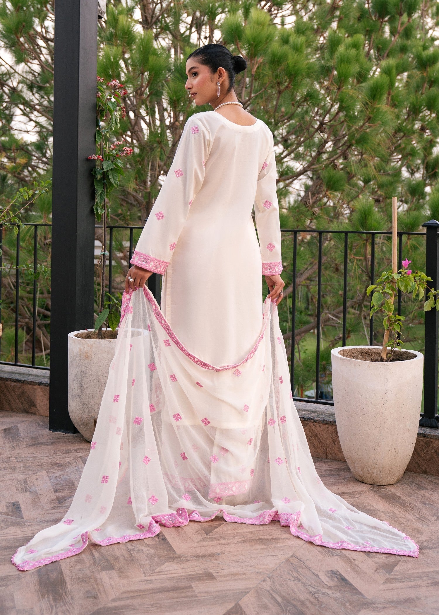 GULNAAR-39