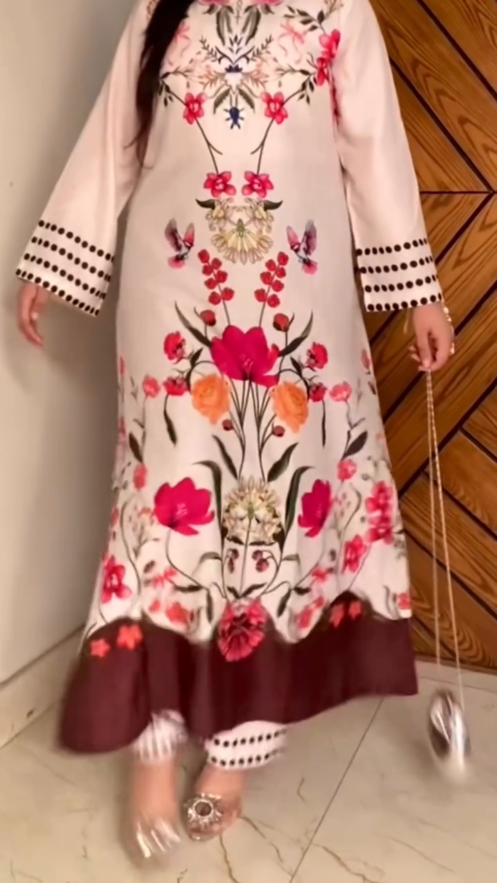 Textured lawn Kurta Set in Multi