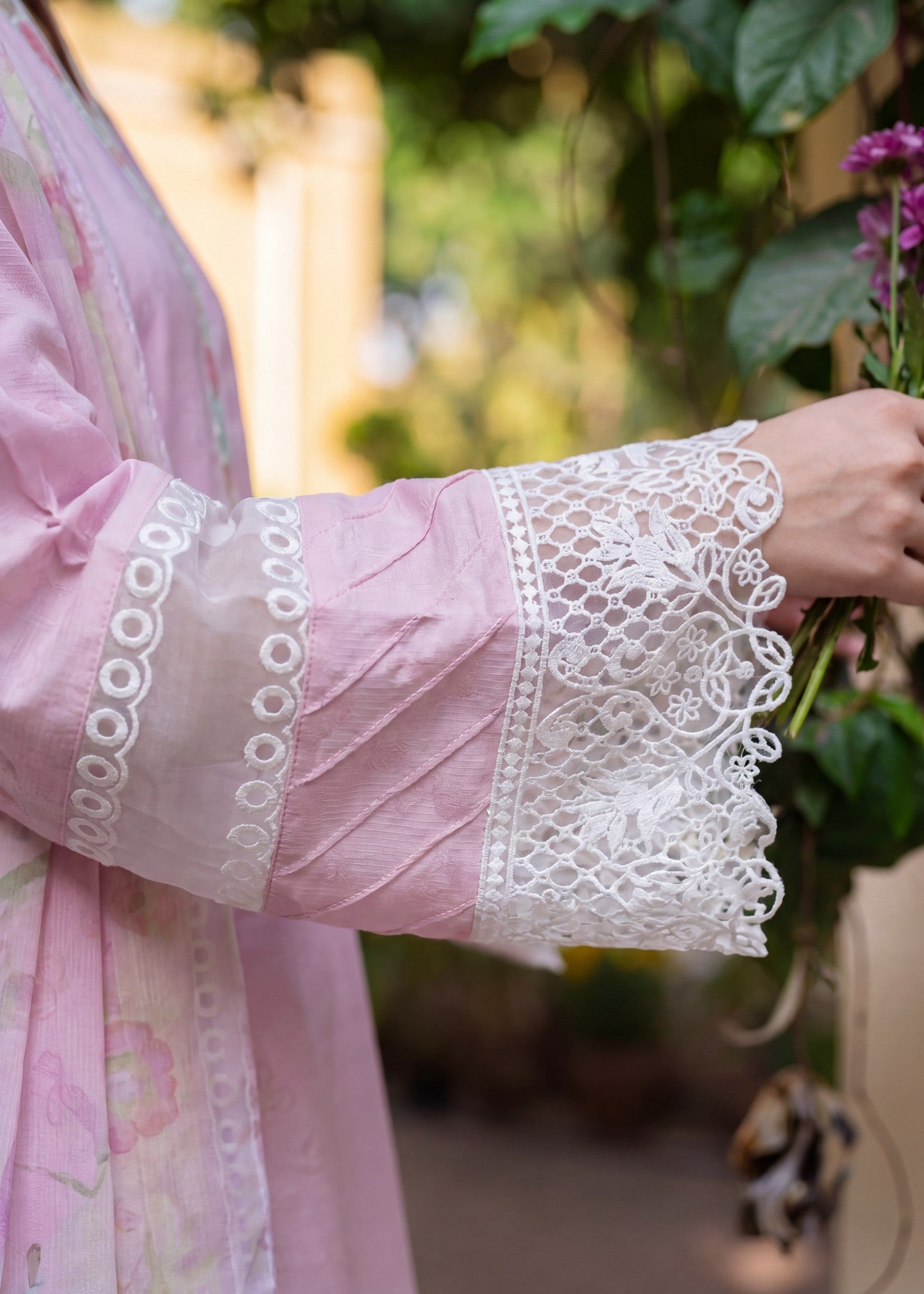 Textured lawn Kurta Set in Blush pink