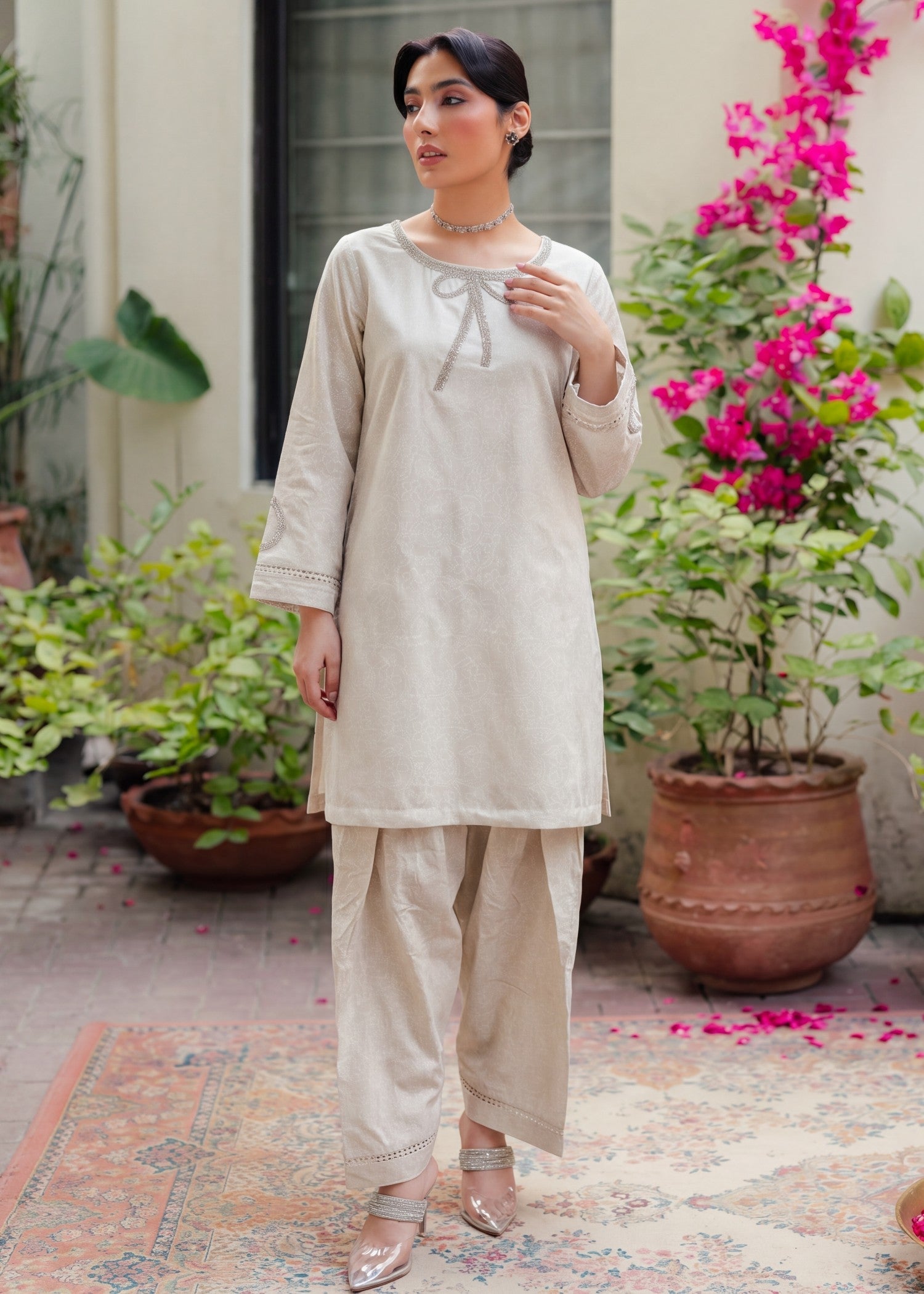 Lawn Kurta Set in Off-white