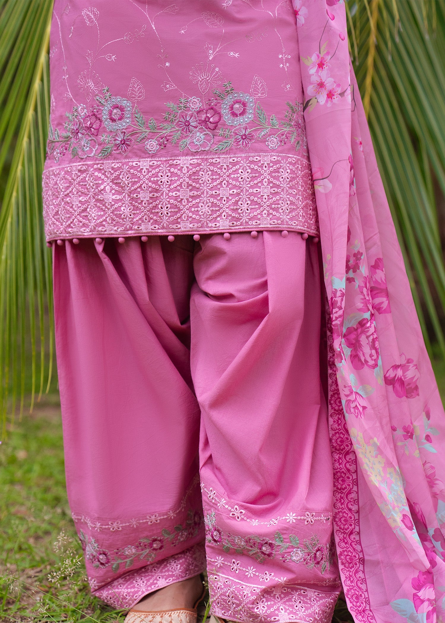 PINK-EMBROIDERED-COTTON-KURTA-SET-WITH-SHALWAR-AND-DUPATTA