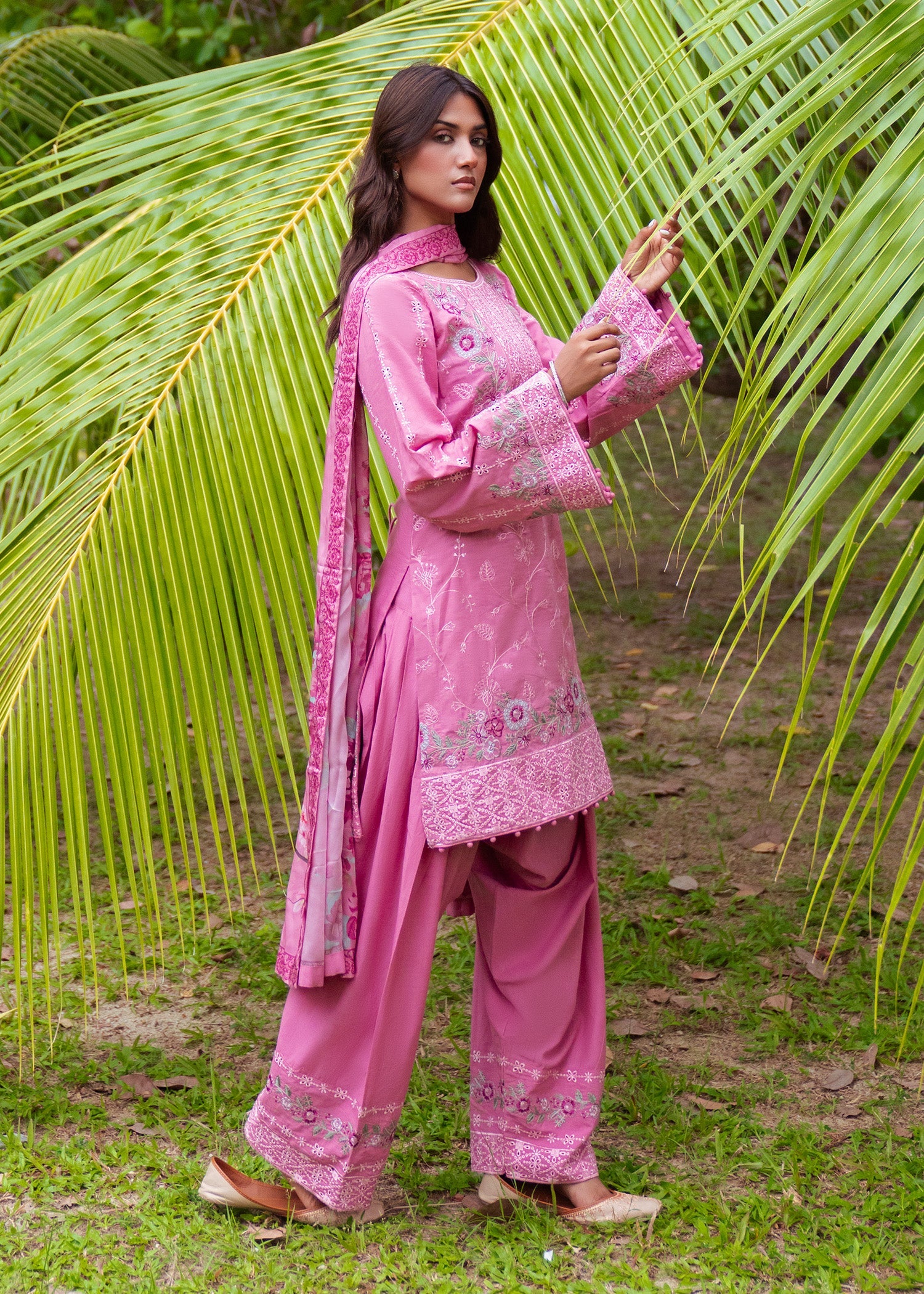 PINK-EMBROIDERED-COTTON-KURTA-SET-WITH-SHALWAR-AND-DUPATTA