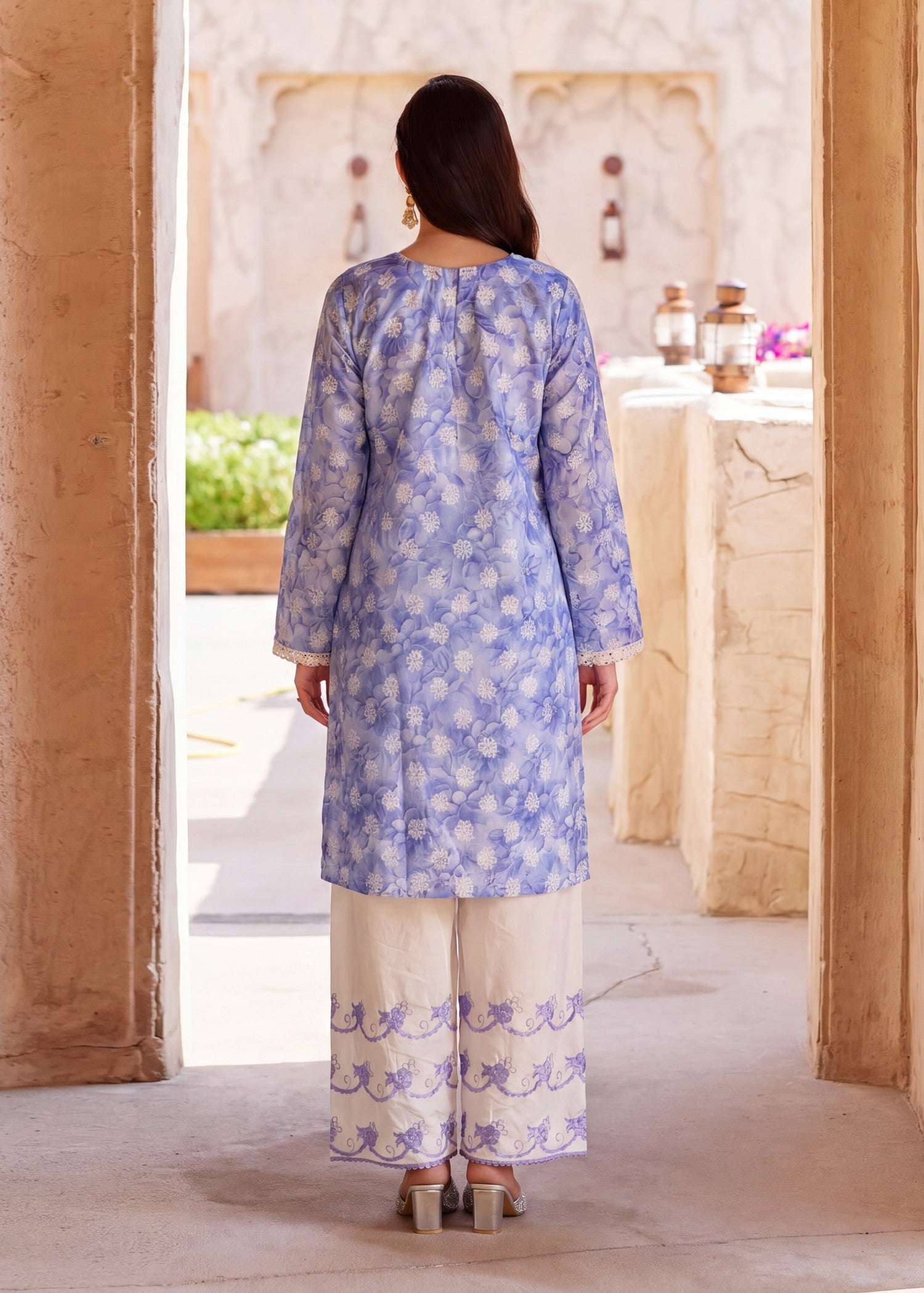 Self jacquard Kurta Set in Heathered lilac