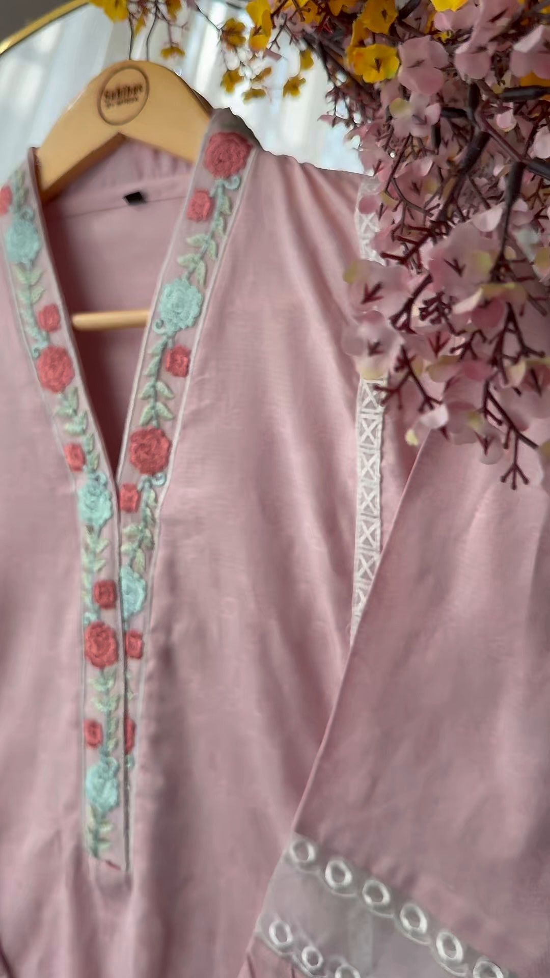 Textured lawn Kurta Set in Blush pink
