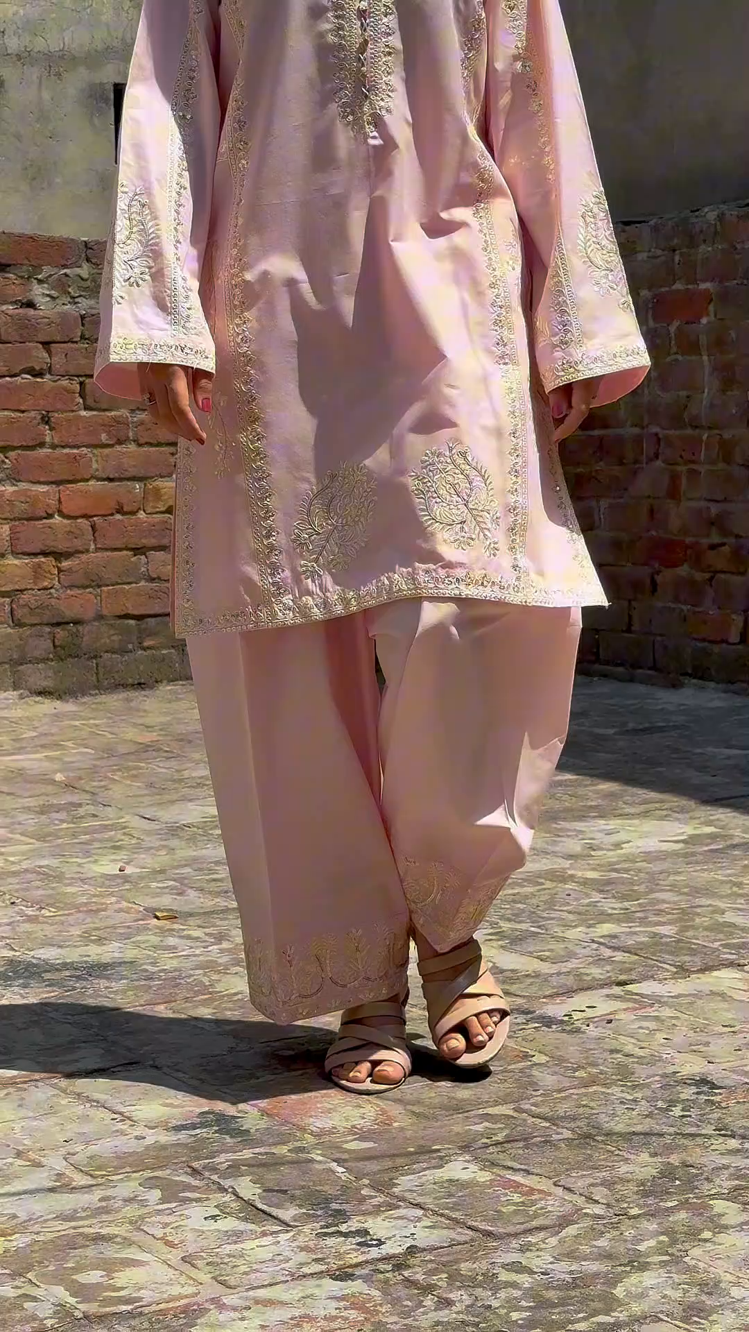Lawn Kurta Set in Baby pink