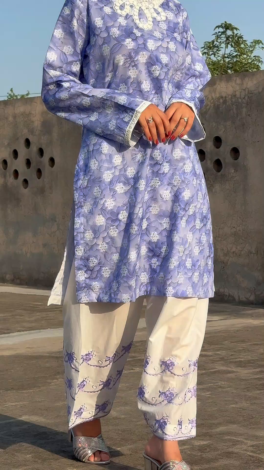 Self jacquard Kurta Set in Heathered lilac