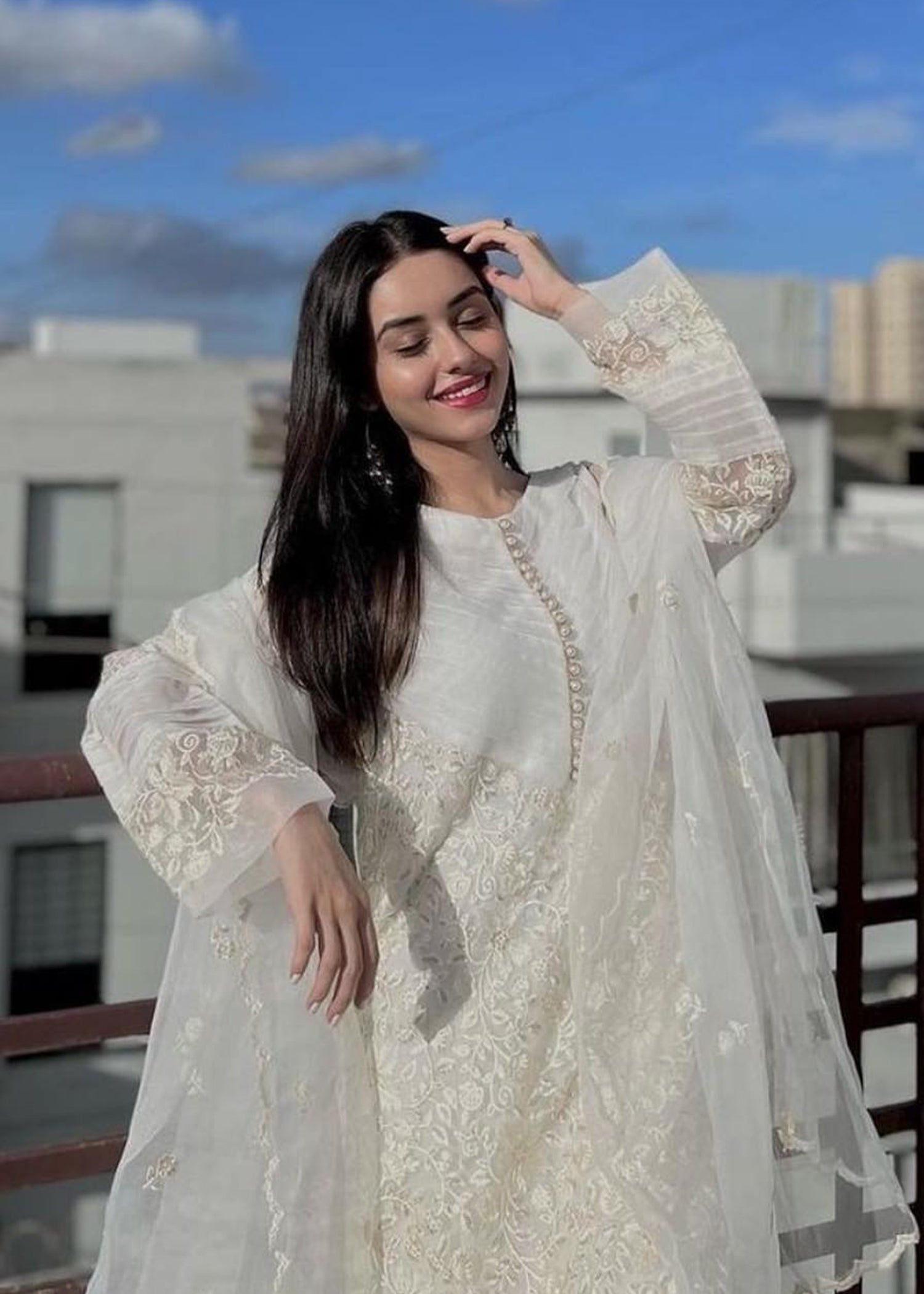 Rang-e-Haya Noor