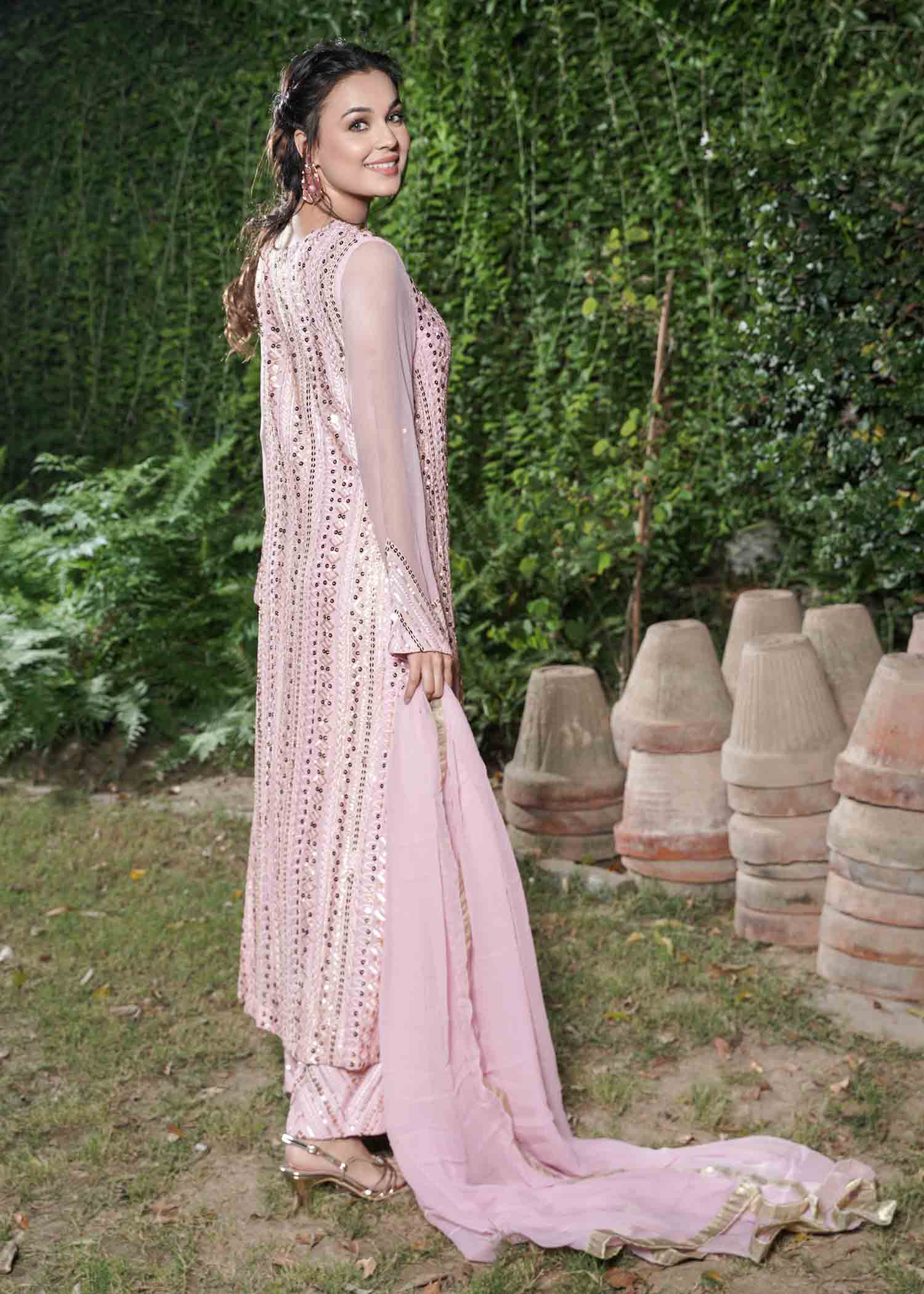 Rang-e-Haya Ufaq/Pink