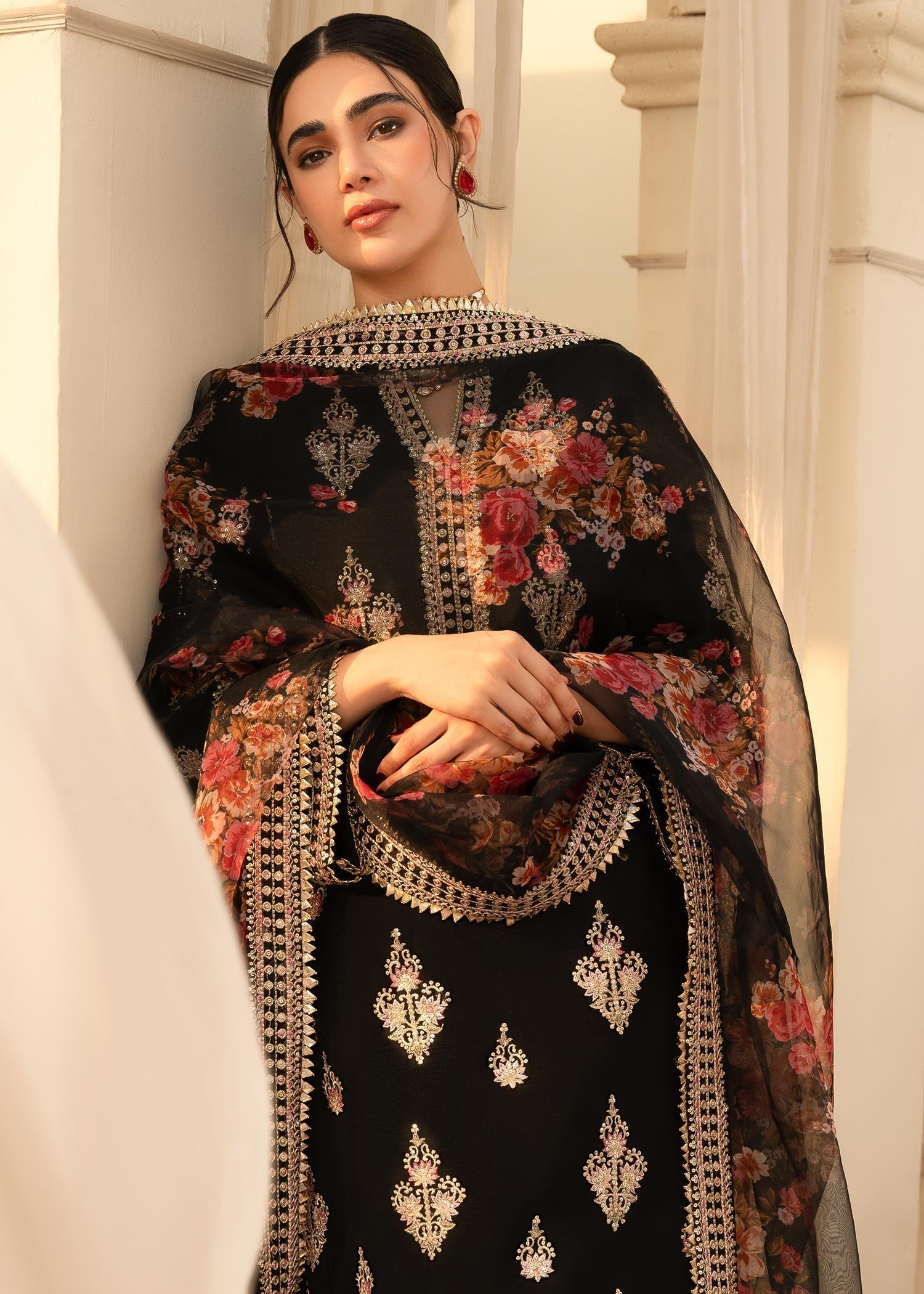 Rang-e-Haya Ayeza (black)