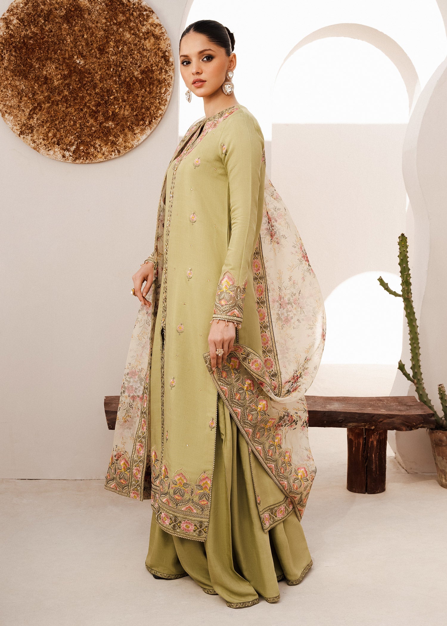Rang-e-Haya Zara (Mint)