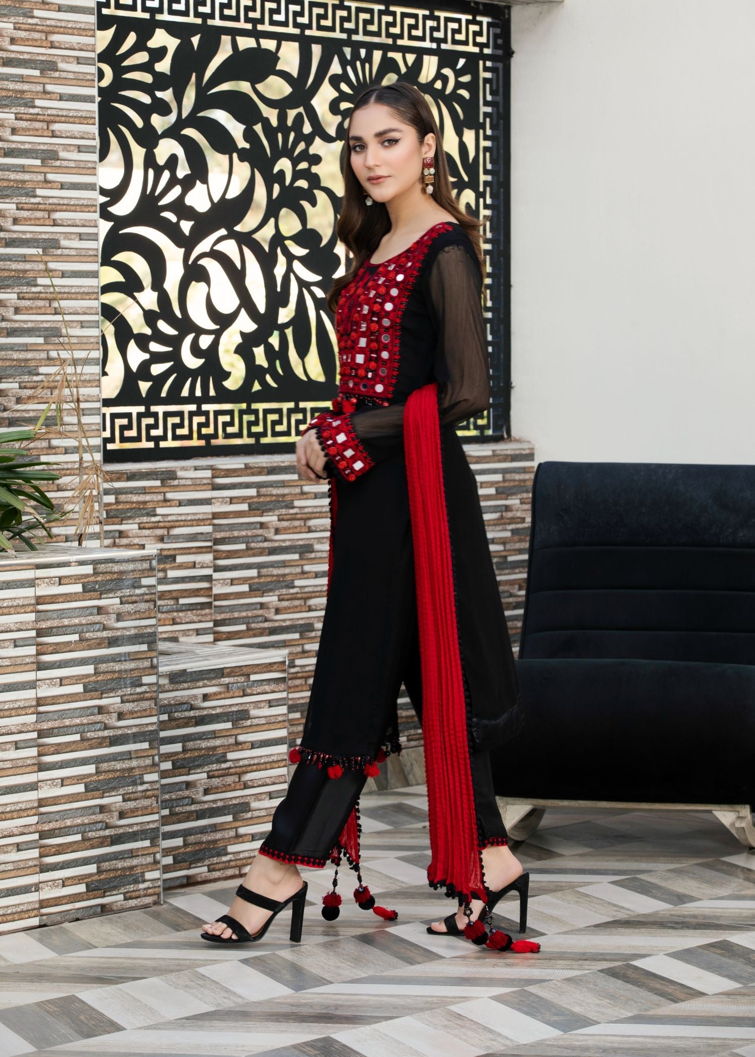 Z-297 Black