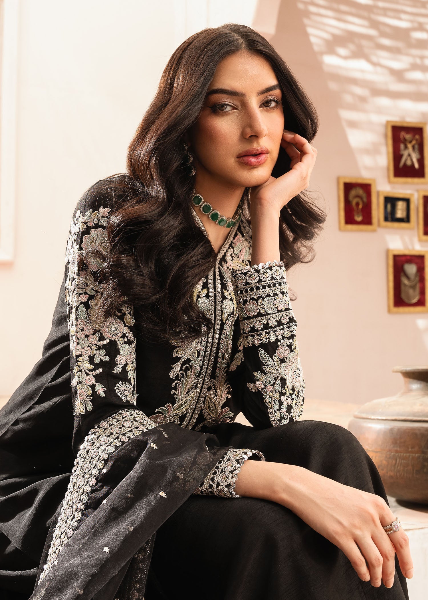Rang-e-Haya Arrin (Black)