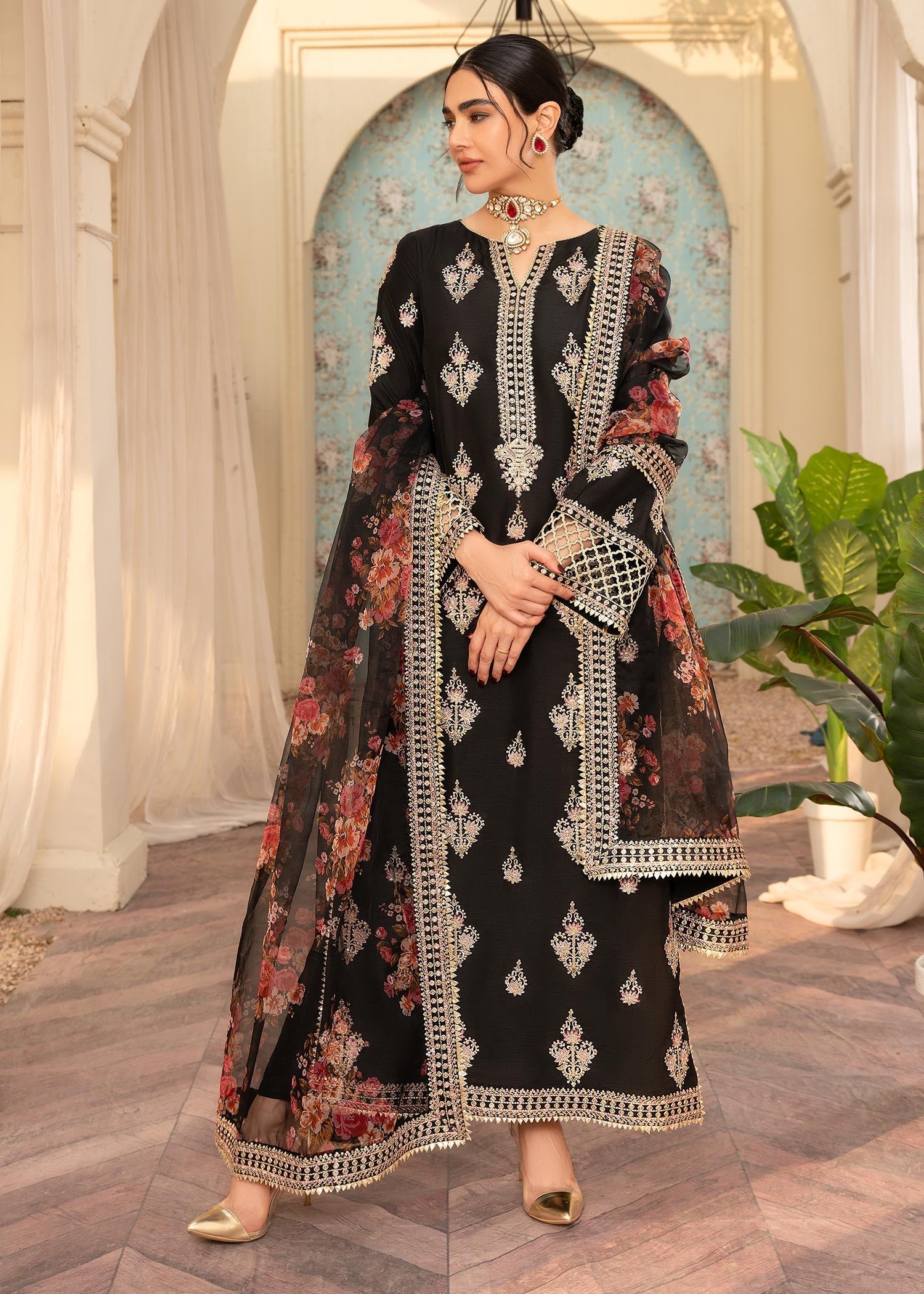 Rang-e-Haya Ayeza (black)