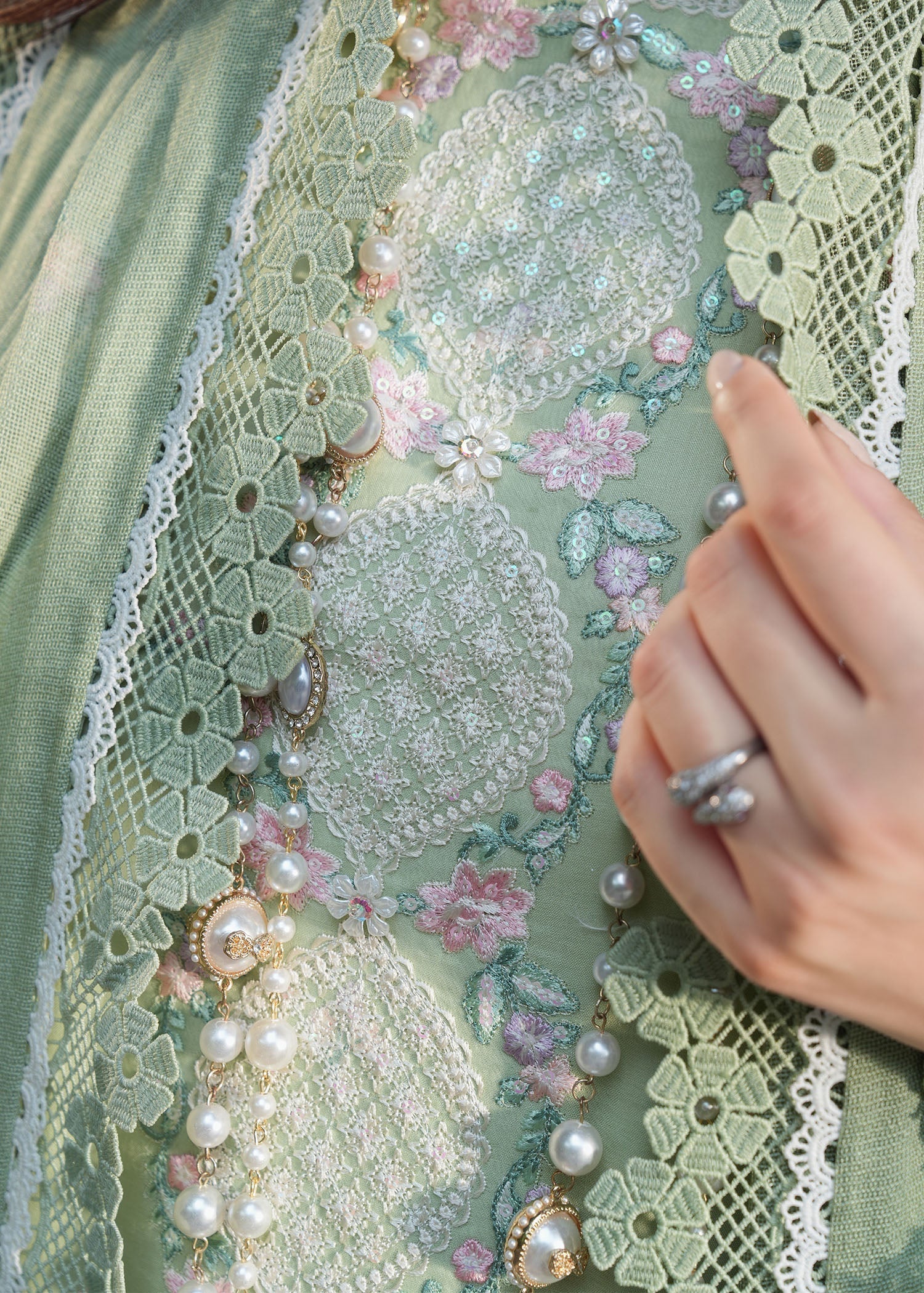 Rang-e-Haya Ornella (Mint)