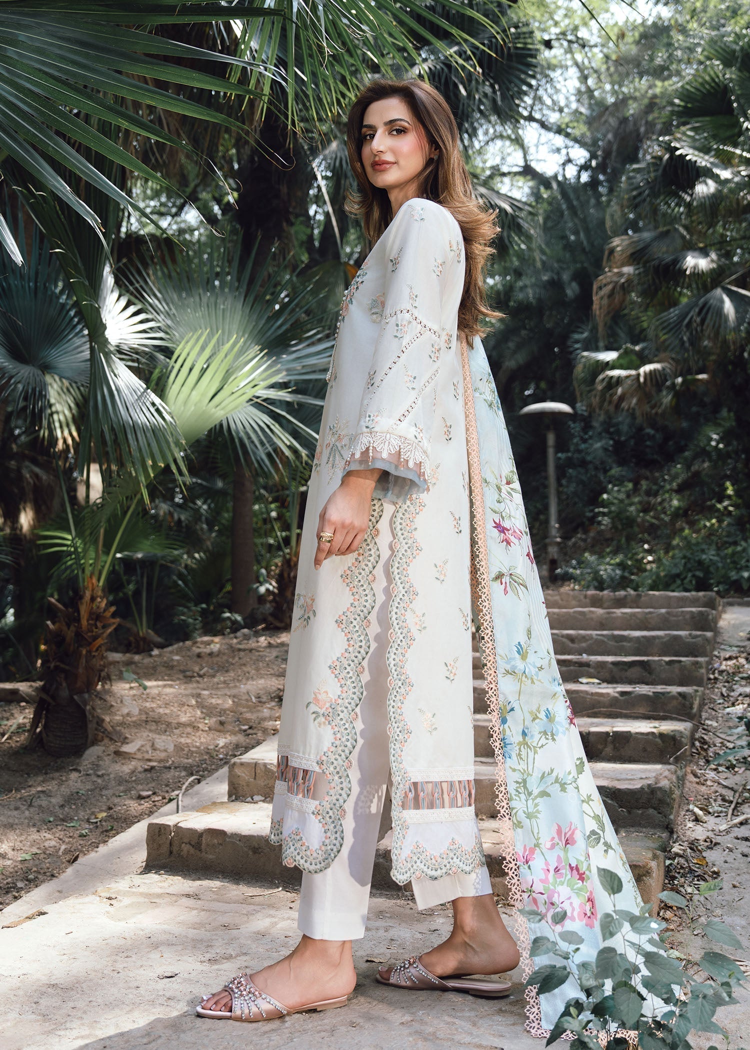 Rang-e-Haya Carmela (Ivory)