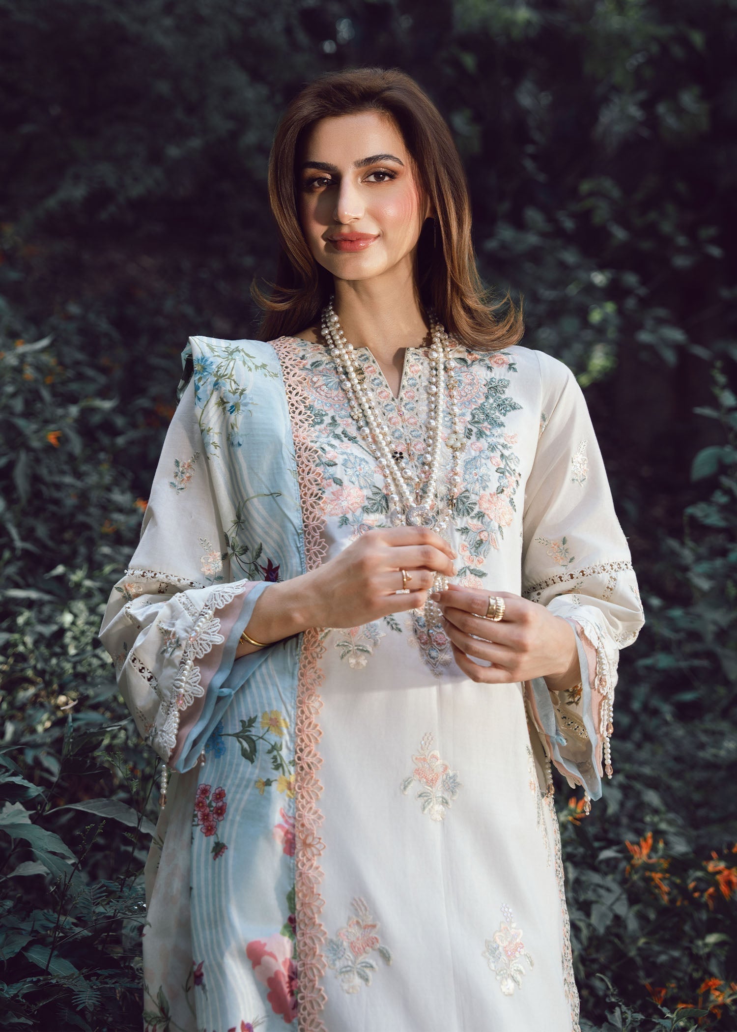 Rang-e-Haya Carmela (Ivory)