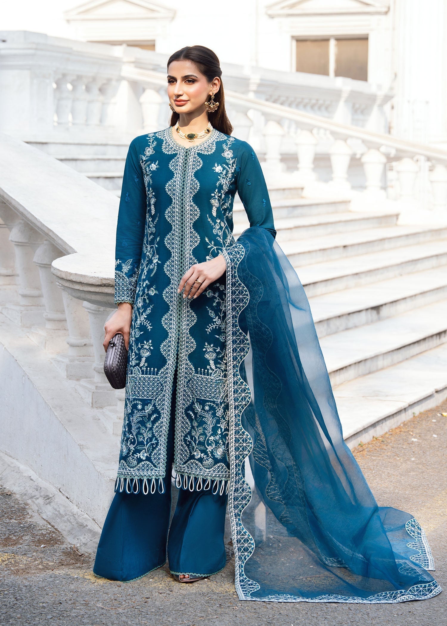 Rang-e-Haya Dusky Drape