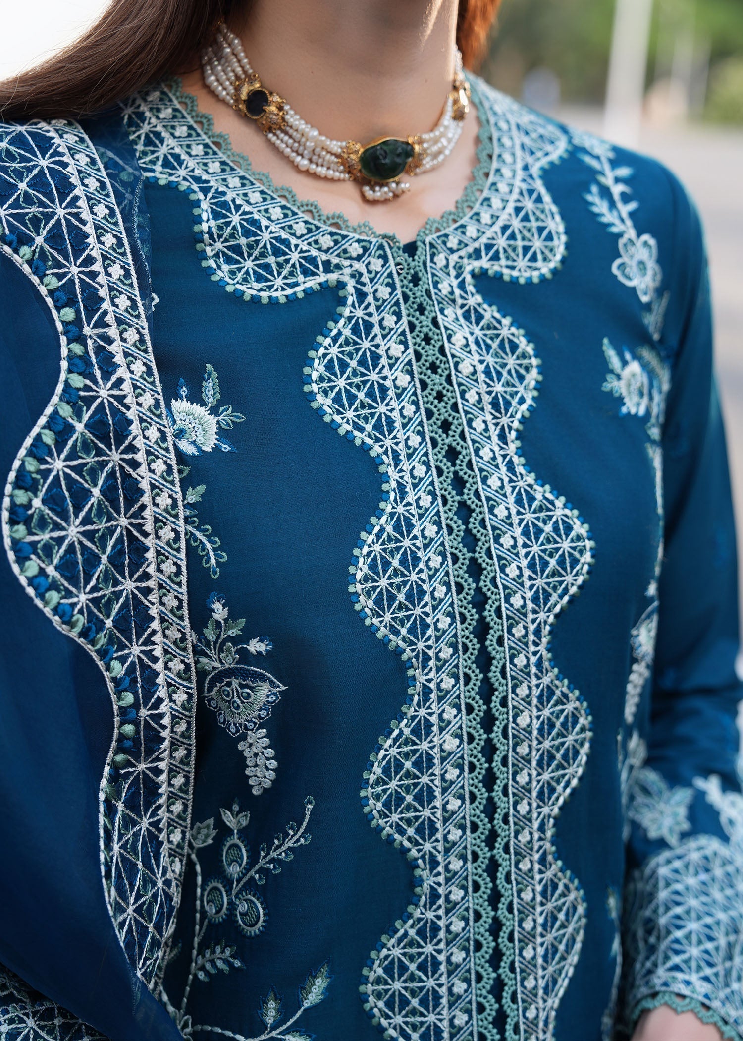 Rang-e-Haya Dusky Drape