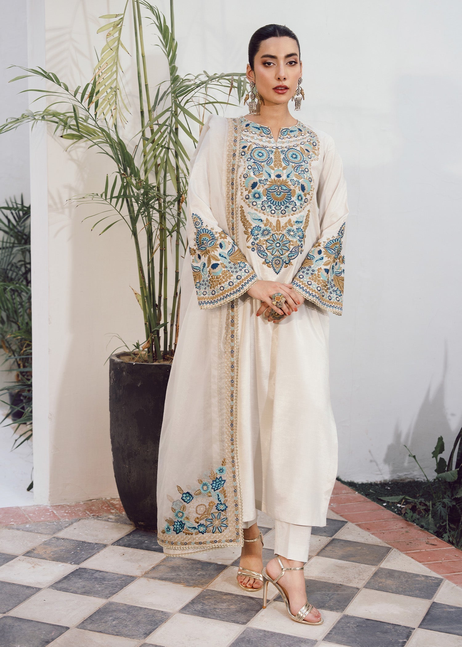 Rang-e-Haya Vintage (Ivory)