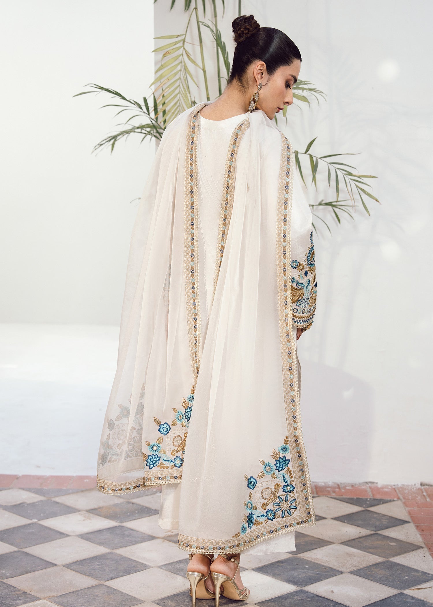 Rang-e-Haya Vintage (Ivory)