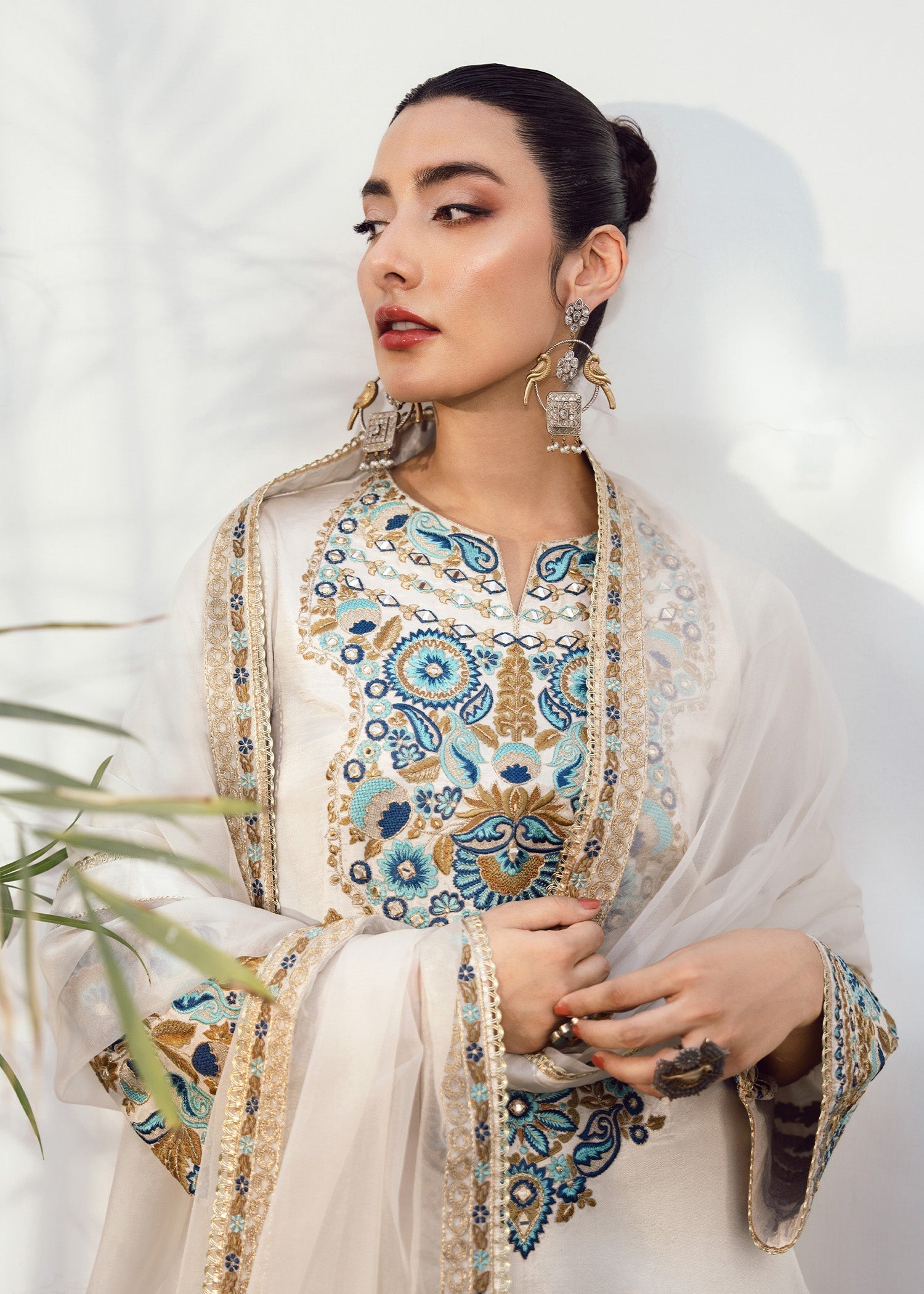 Rang-e-Haya Vintage (Ivory)