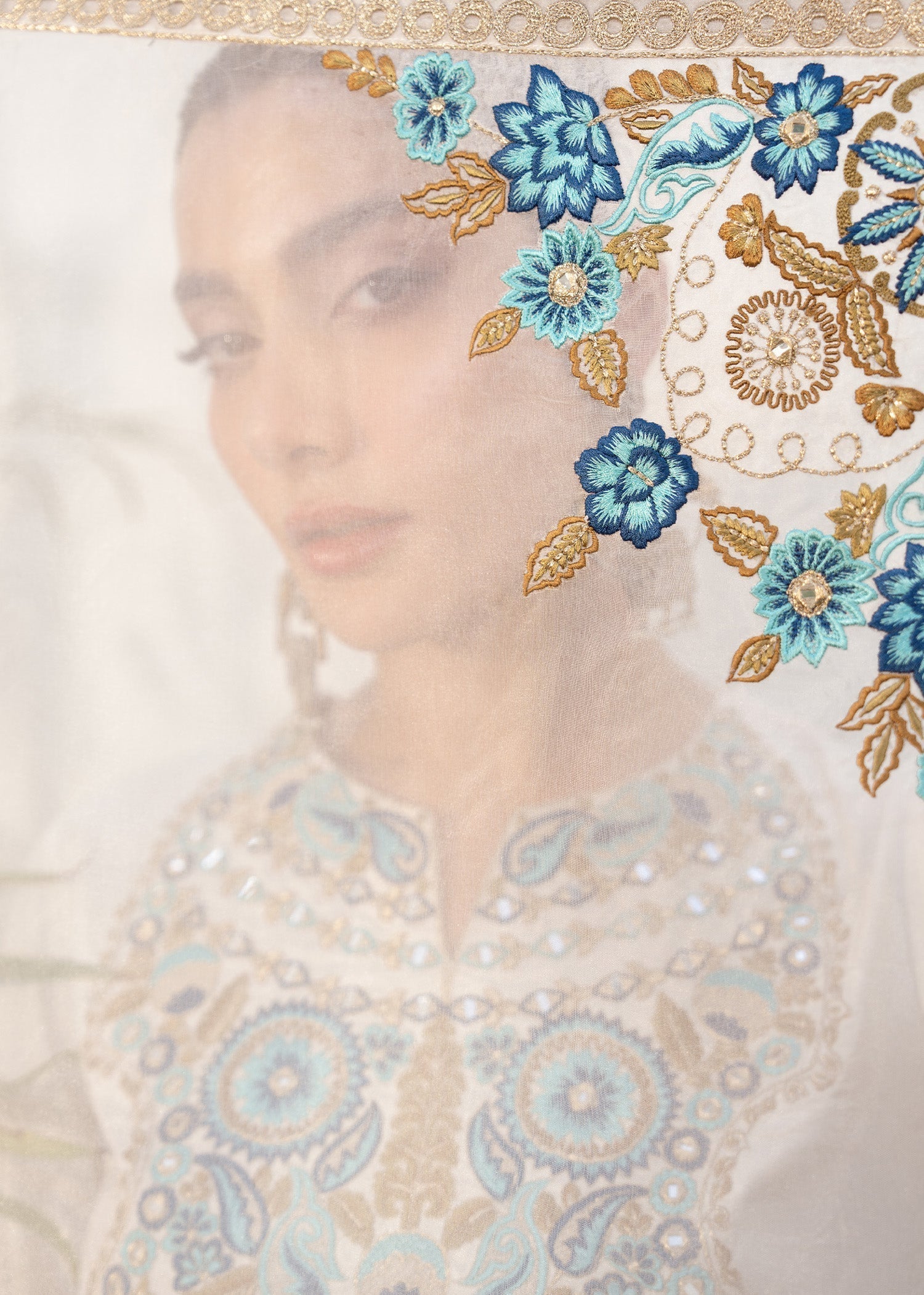 Rang-e-Haya Vintage (Ivory)