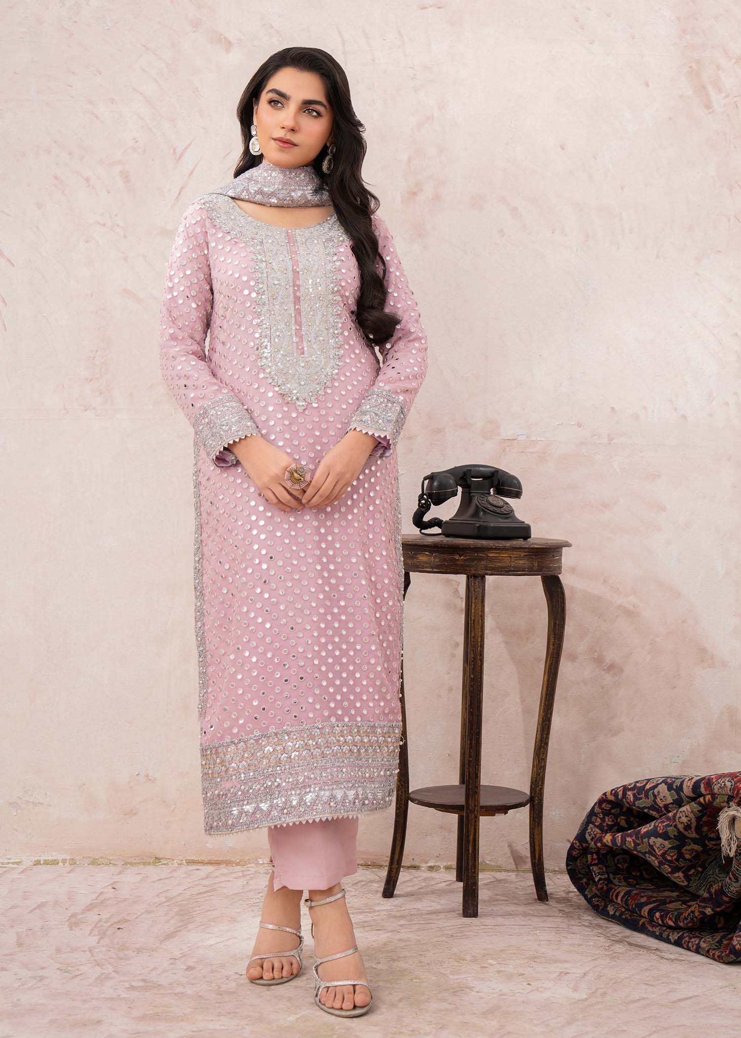 Haseens Official Roohi