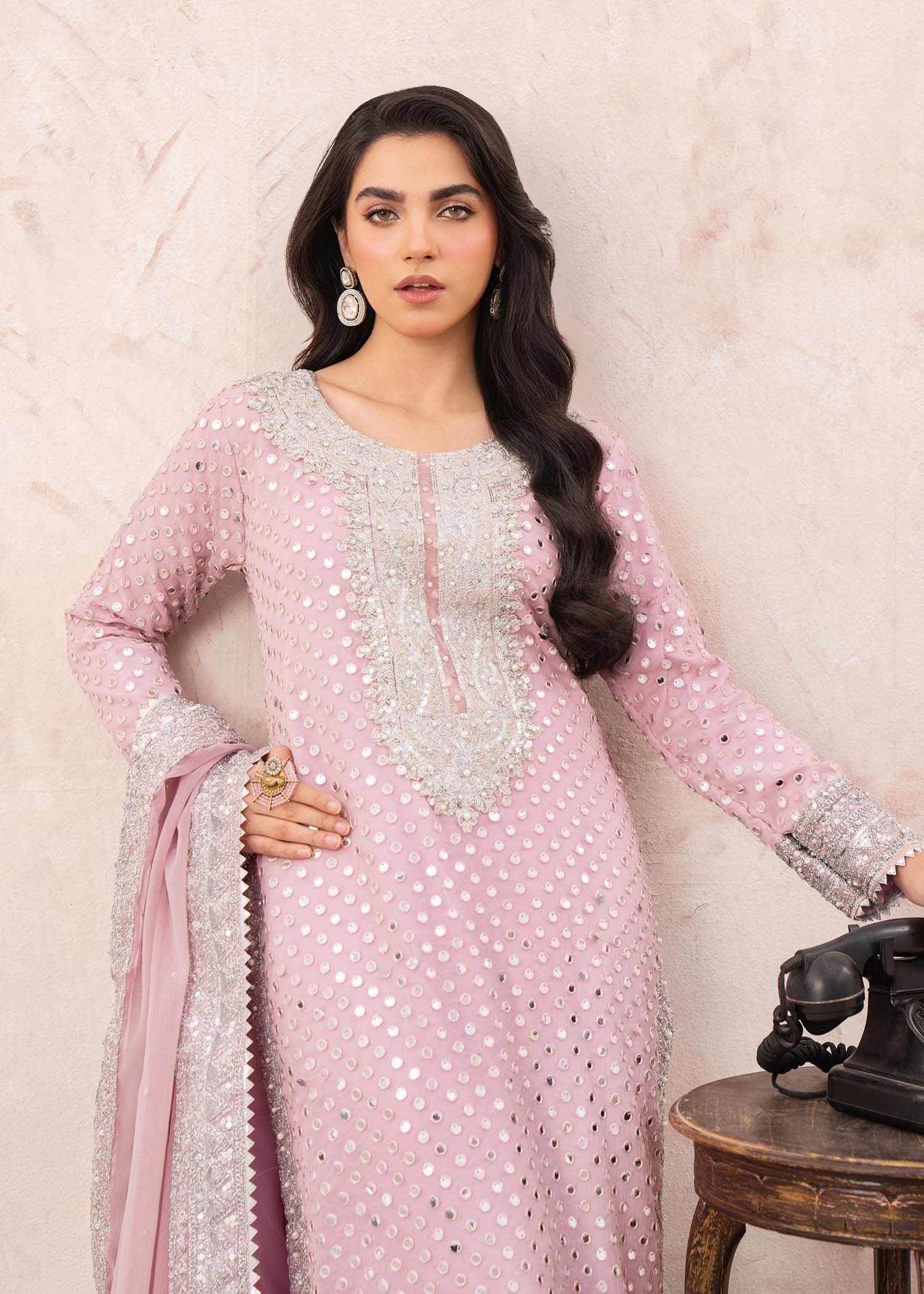 Haseens Official Roohi