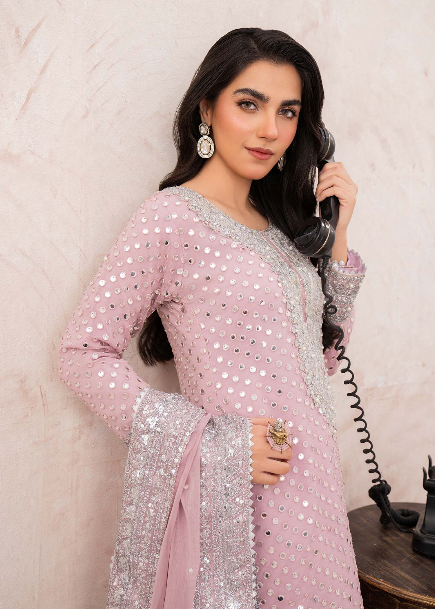Haseens Official Roohi