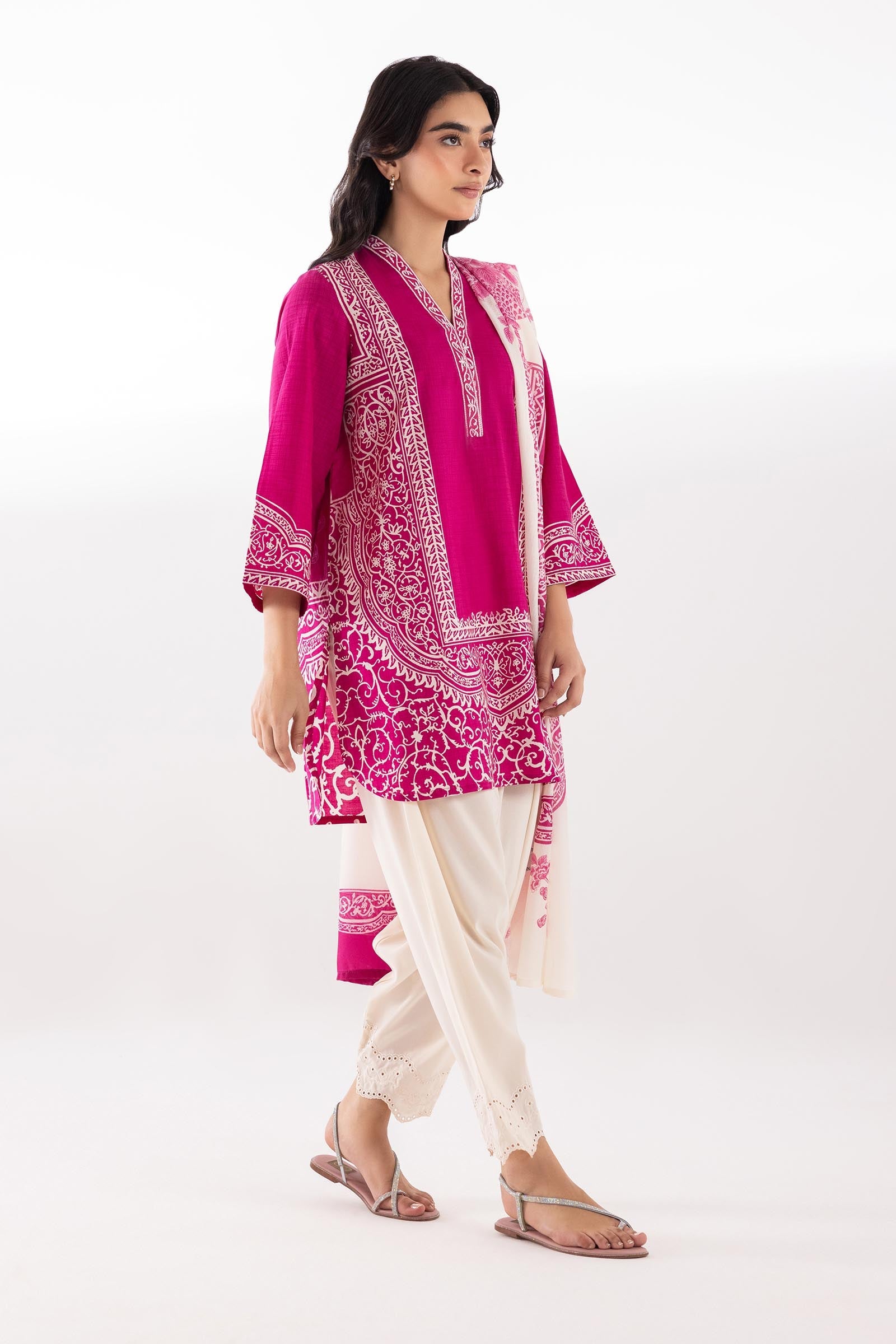 Sana Safinaz 4.3 • 275 items