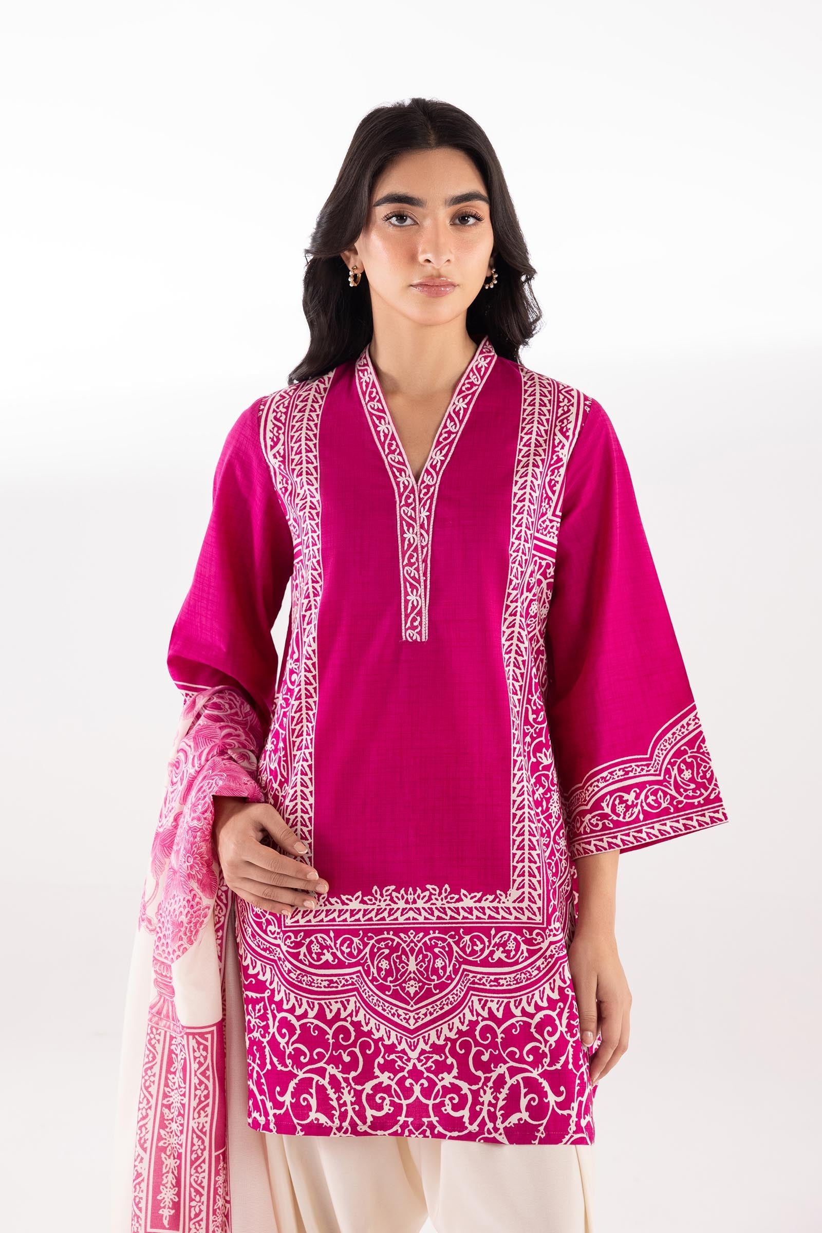 Sana Safinaz 4.3 • 275 items