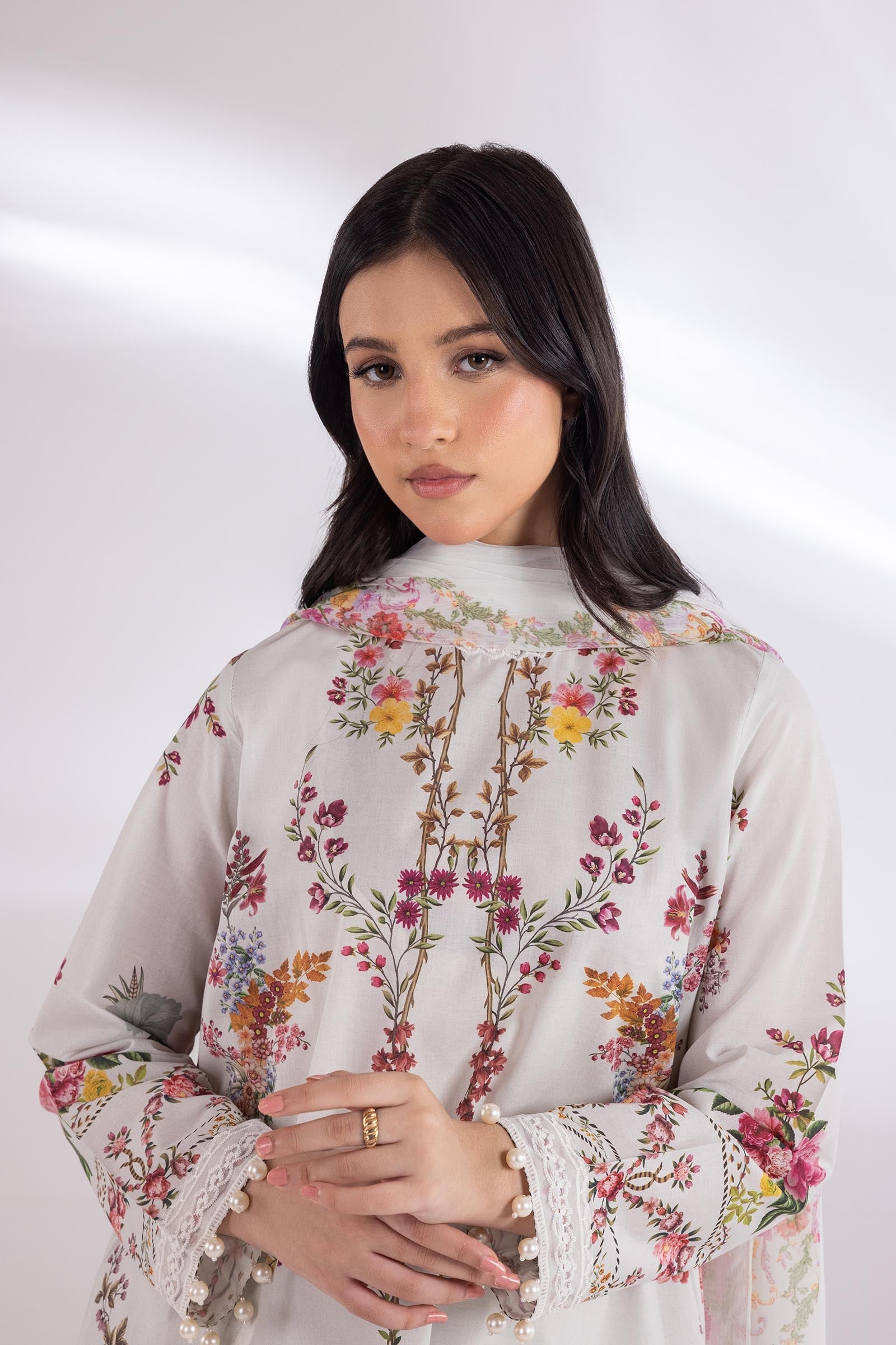 Sana Safinaz Stitched Lawn Muzlin Suit - SC26MUZ126AP3