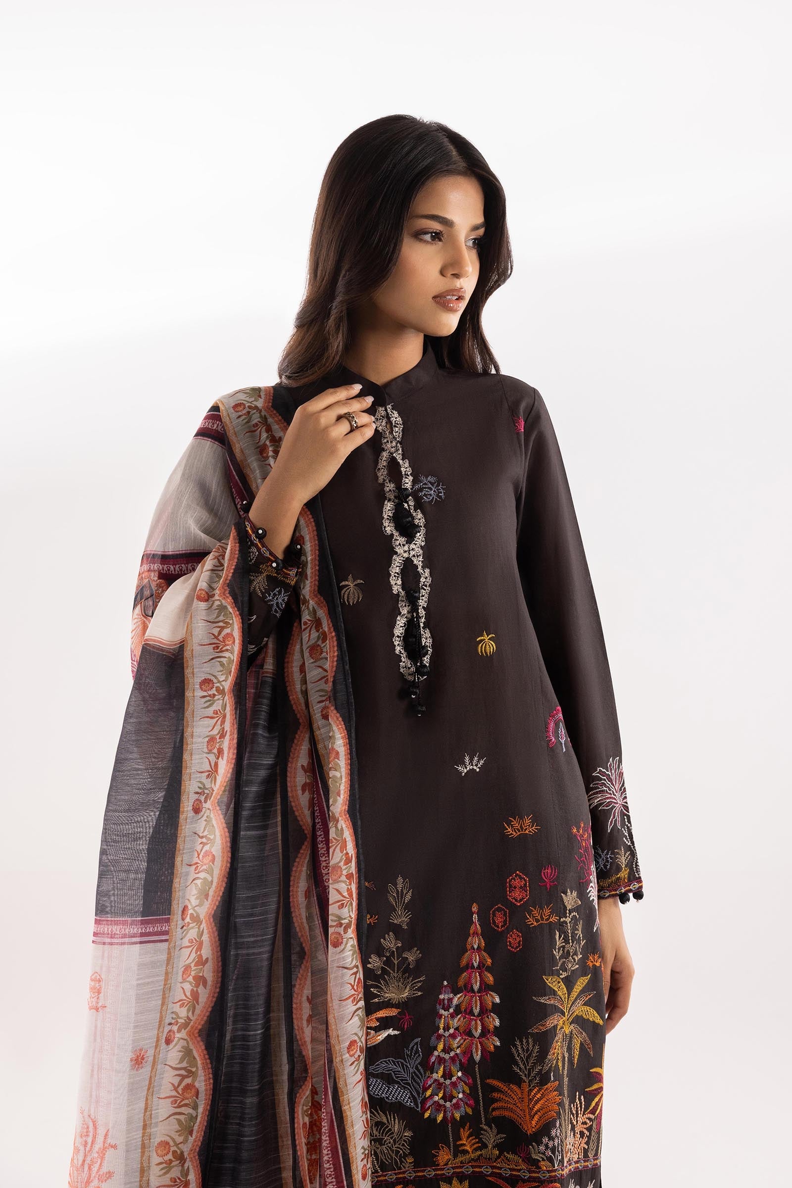 Sana Safinaz Stitched Lawn Muzlin Suit - SC26MUZ220AP3