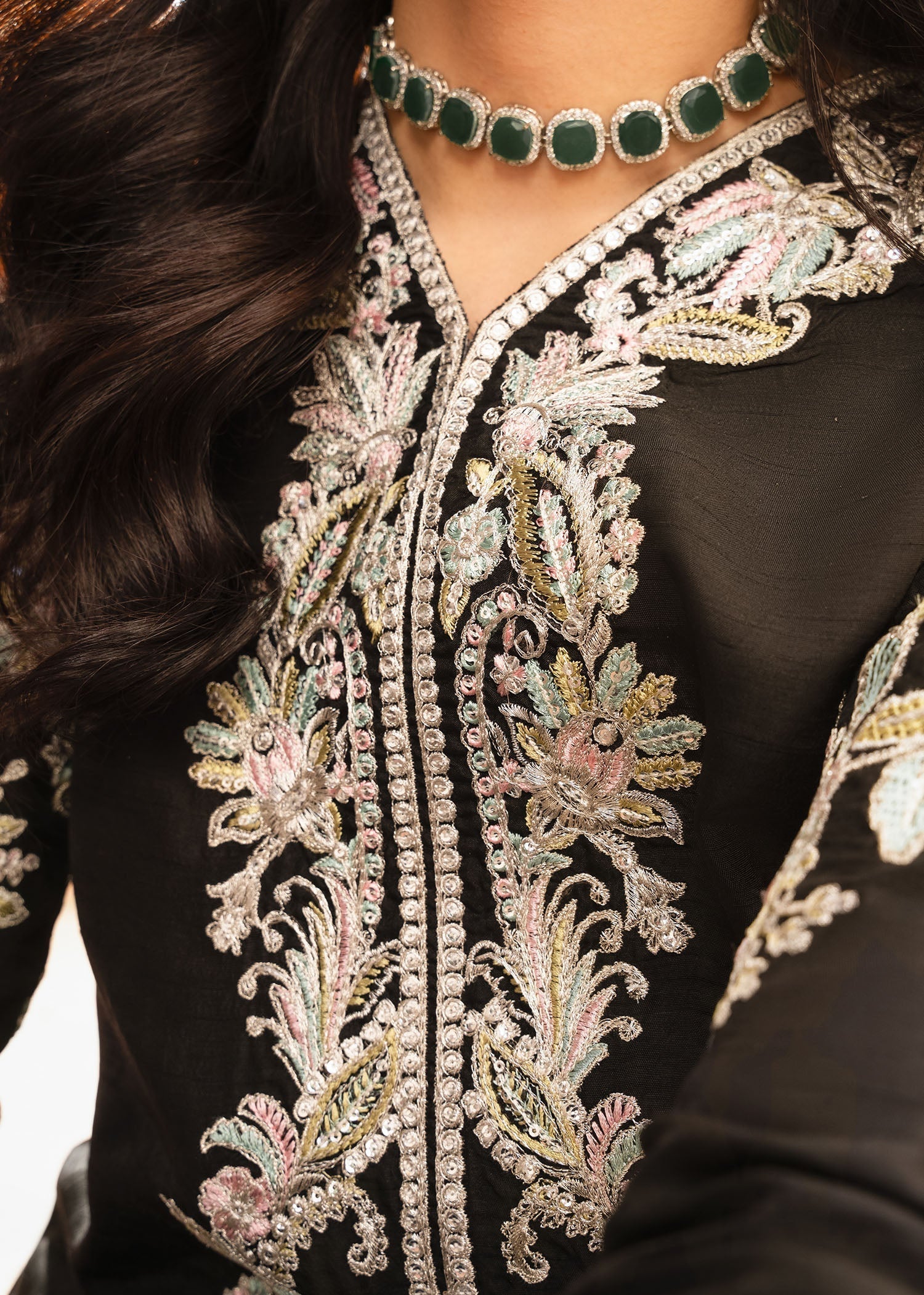Rang-e-Haya Arrin (Black)