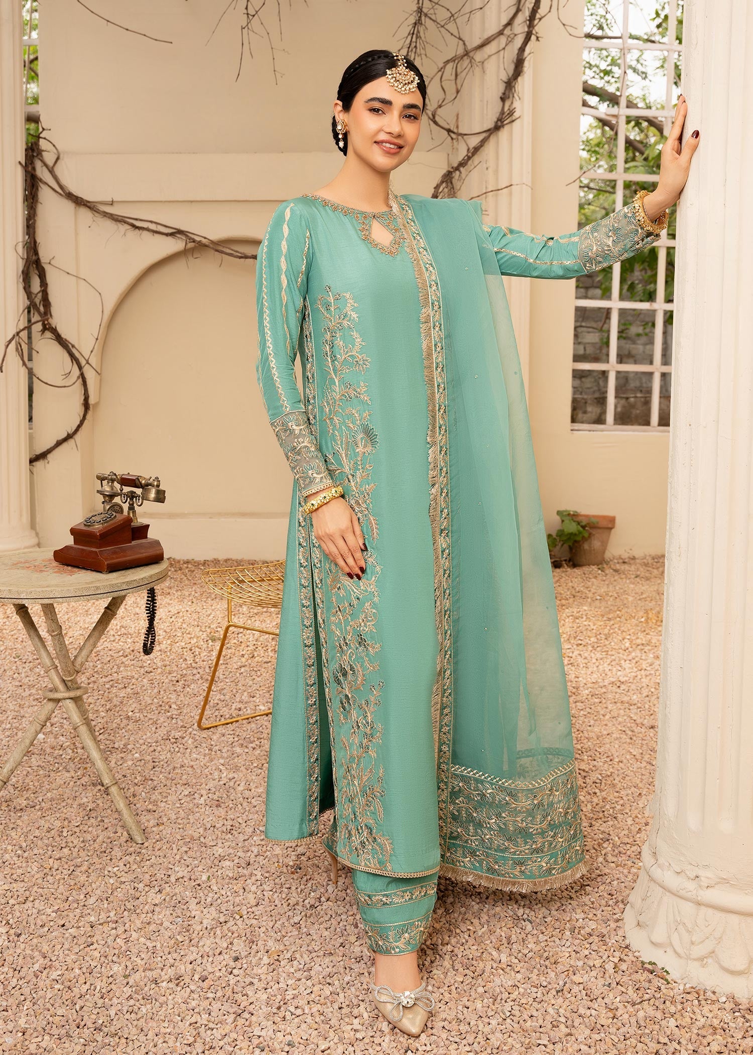 Rang-e-Haya Raeha (turquoise)