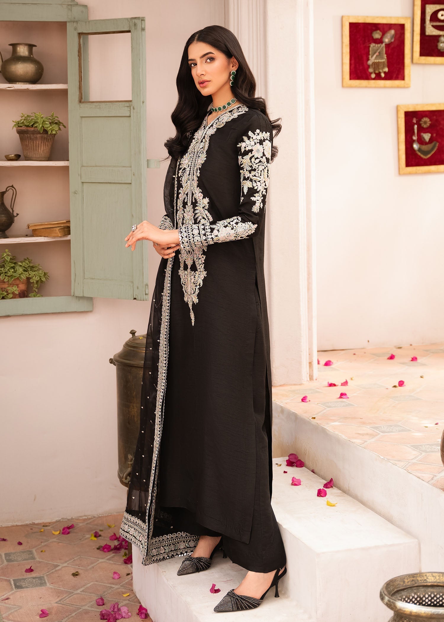Rang-e-Haya Arrin (Black)
