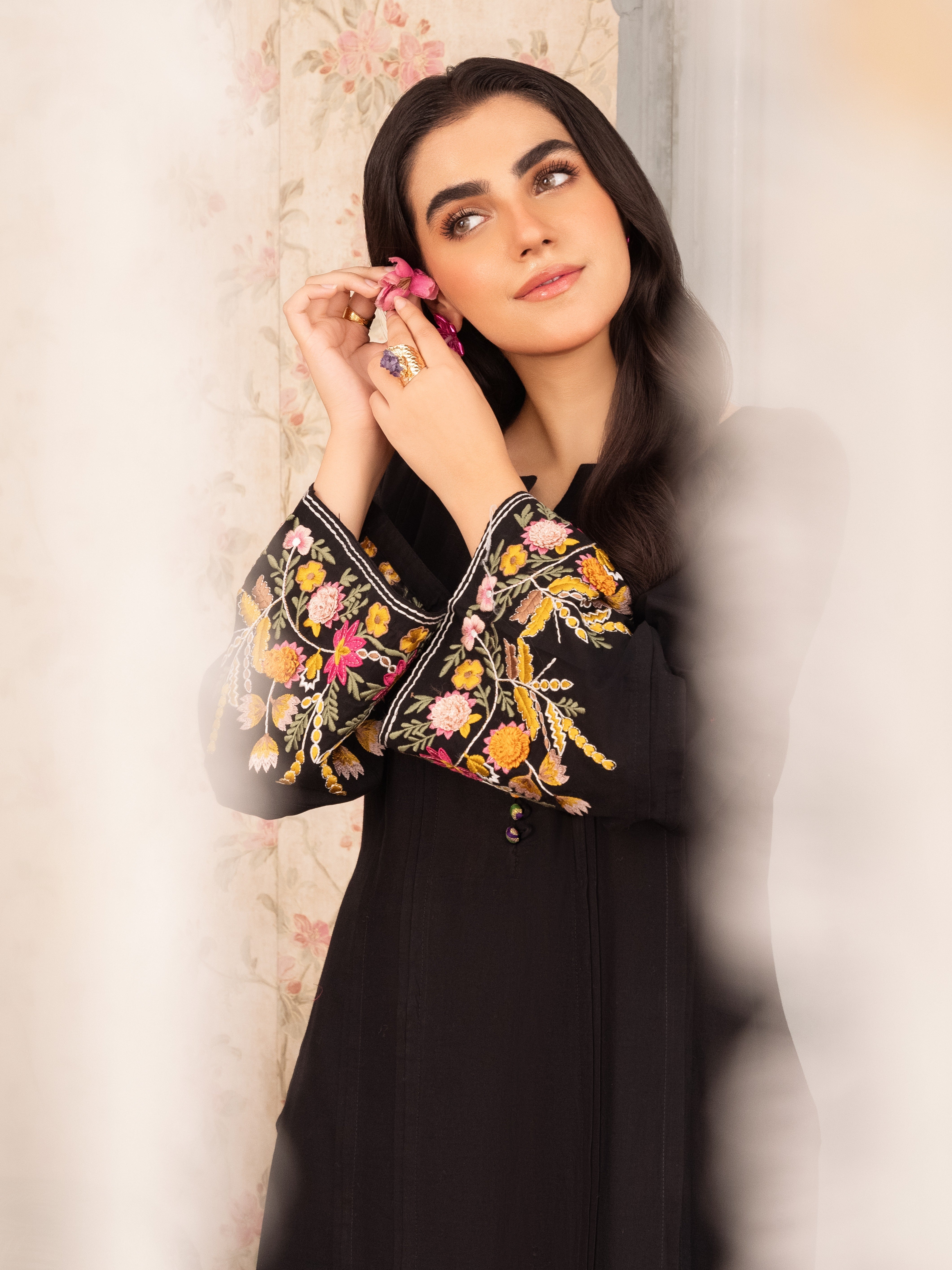 Sahibas By Mirza Gulejahan - Black