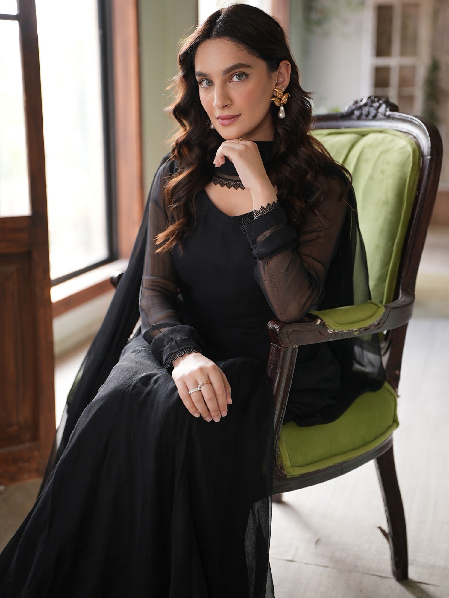 NIGAR-BLACK