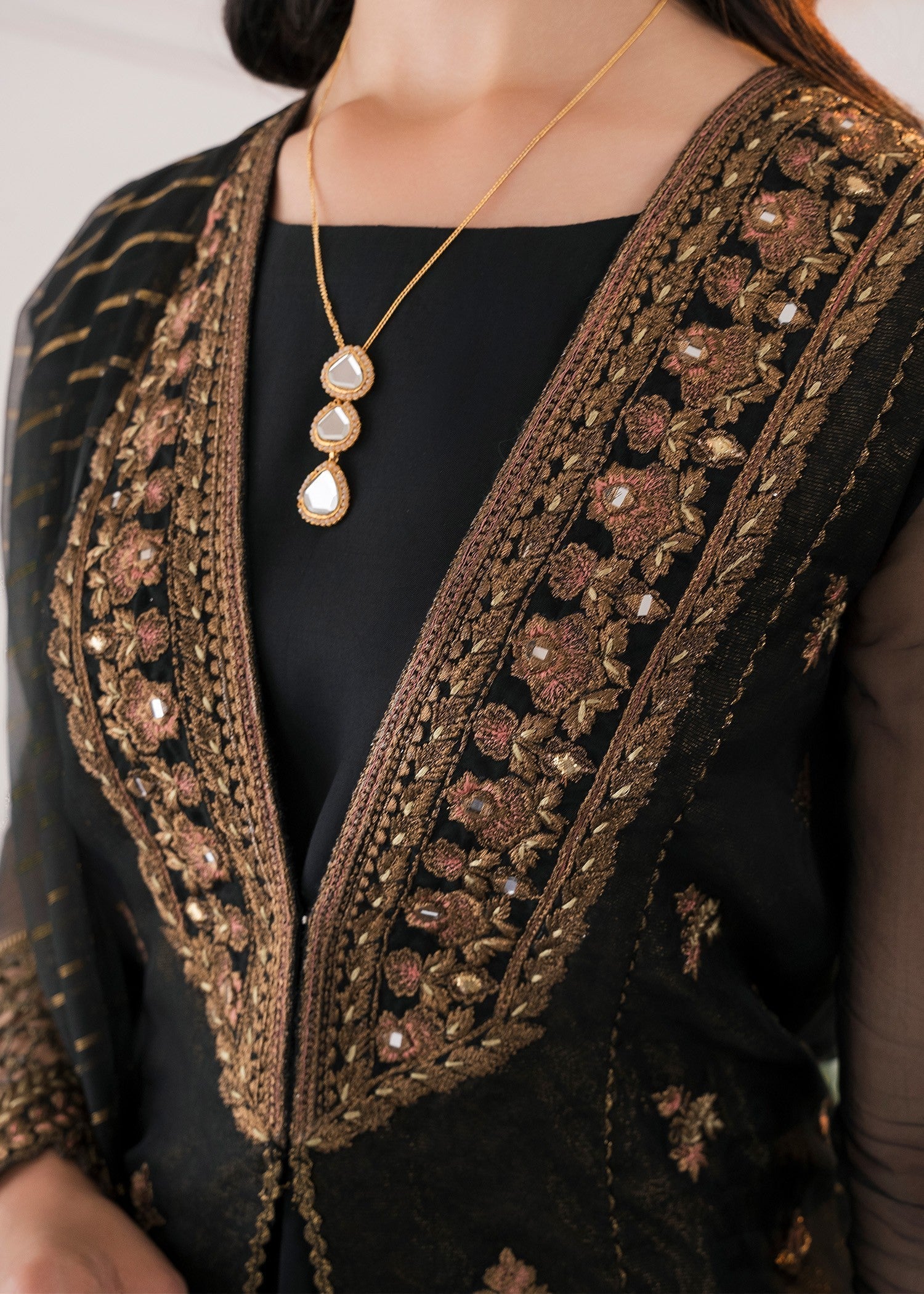 Rang-e-Haya Hana (Black)