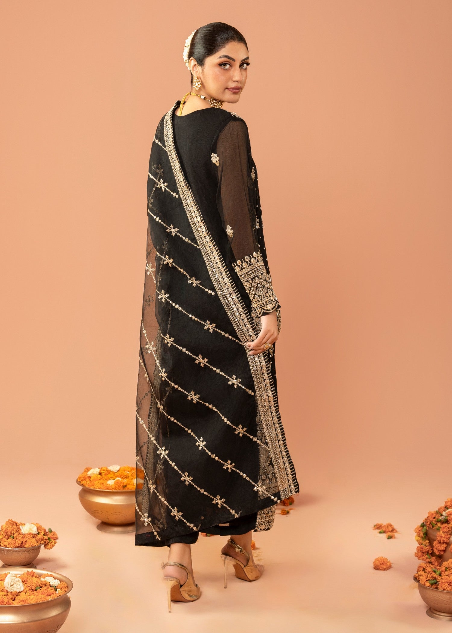 ZEENAT-32