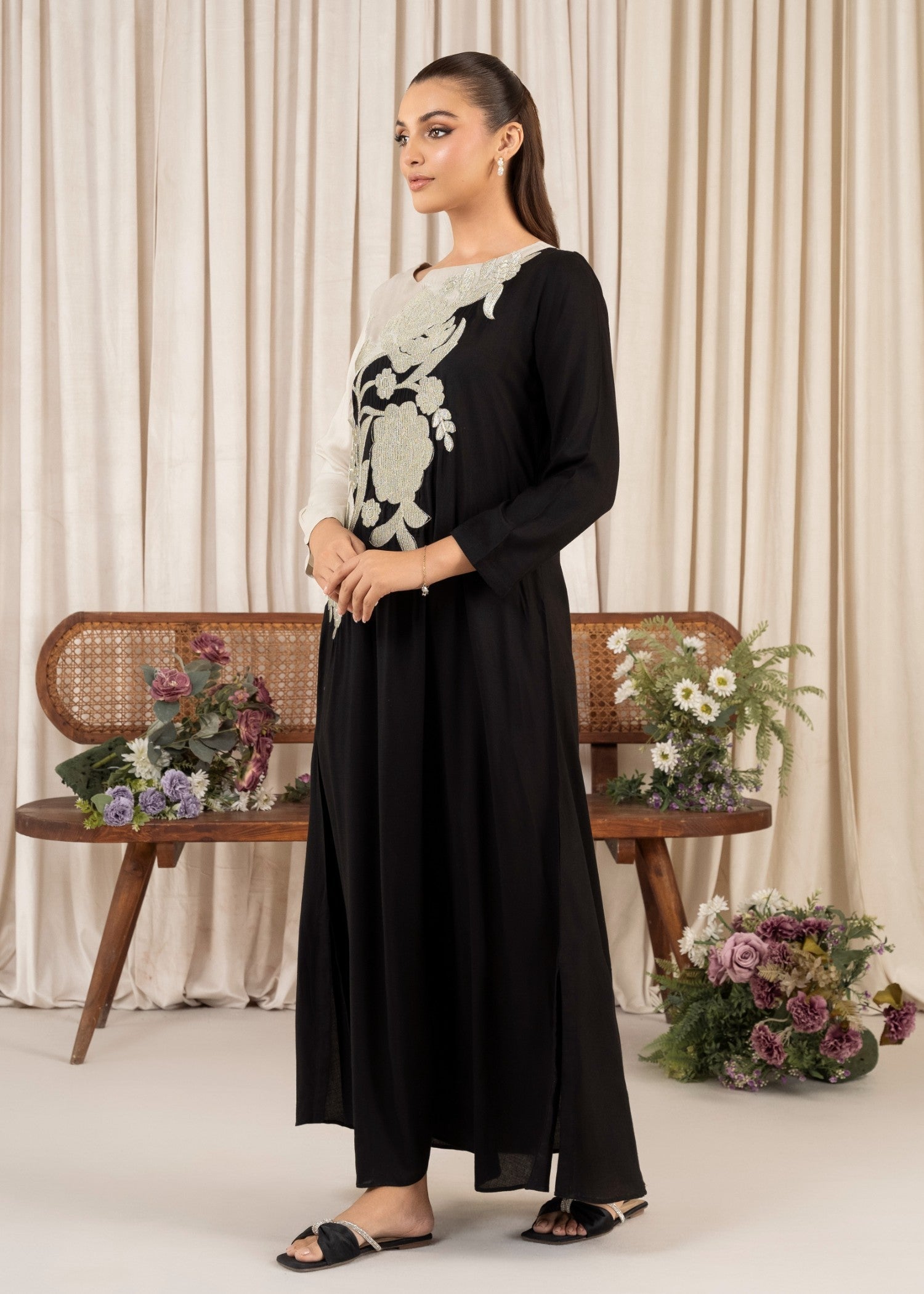 Sahibas By Mirza Anaya - Black