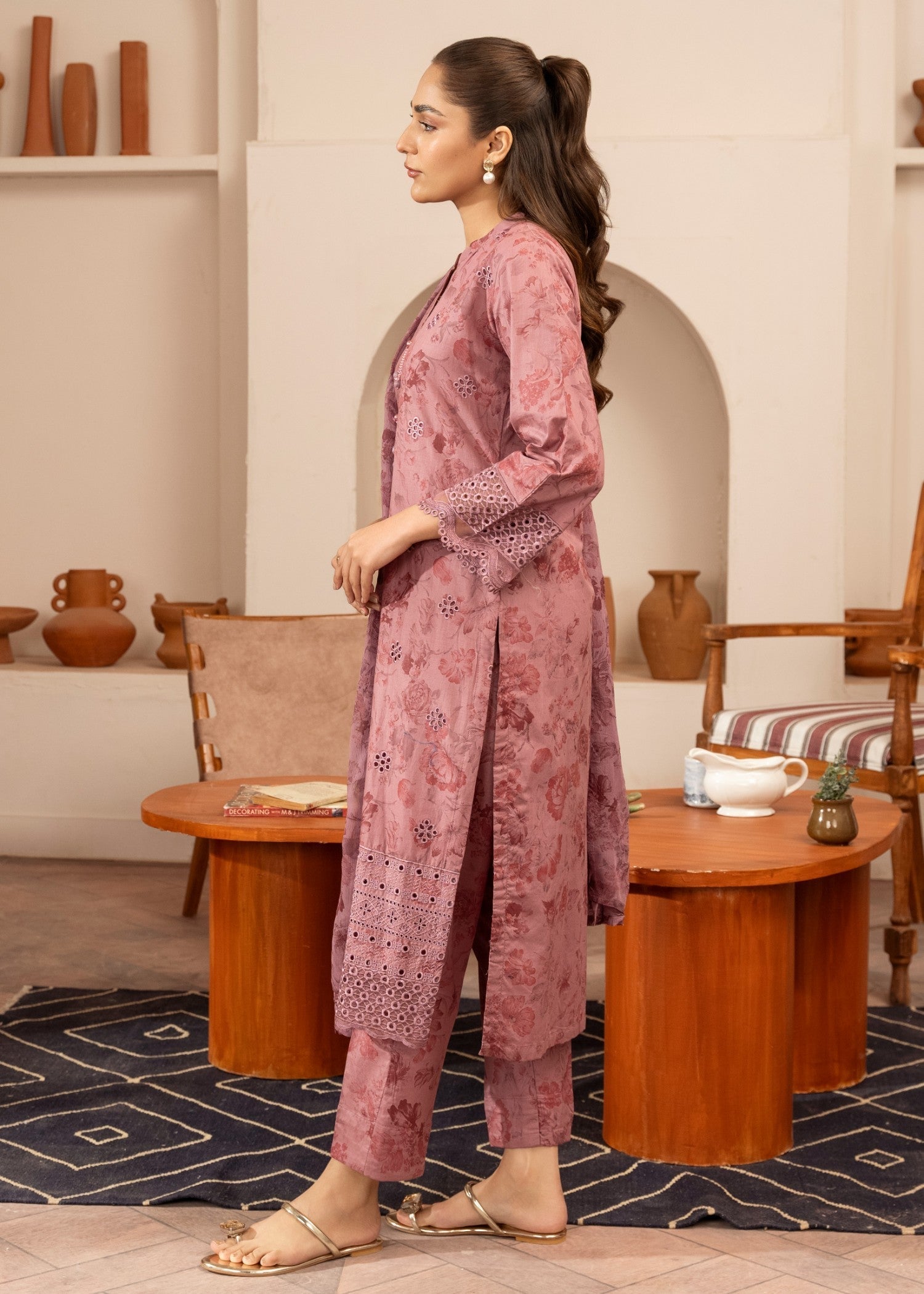 Sahibas By Mirza Izrume - Pink