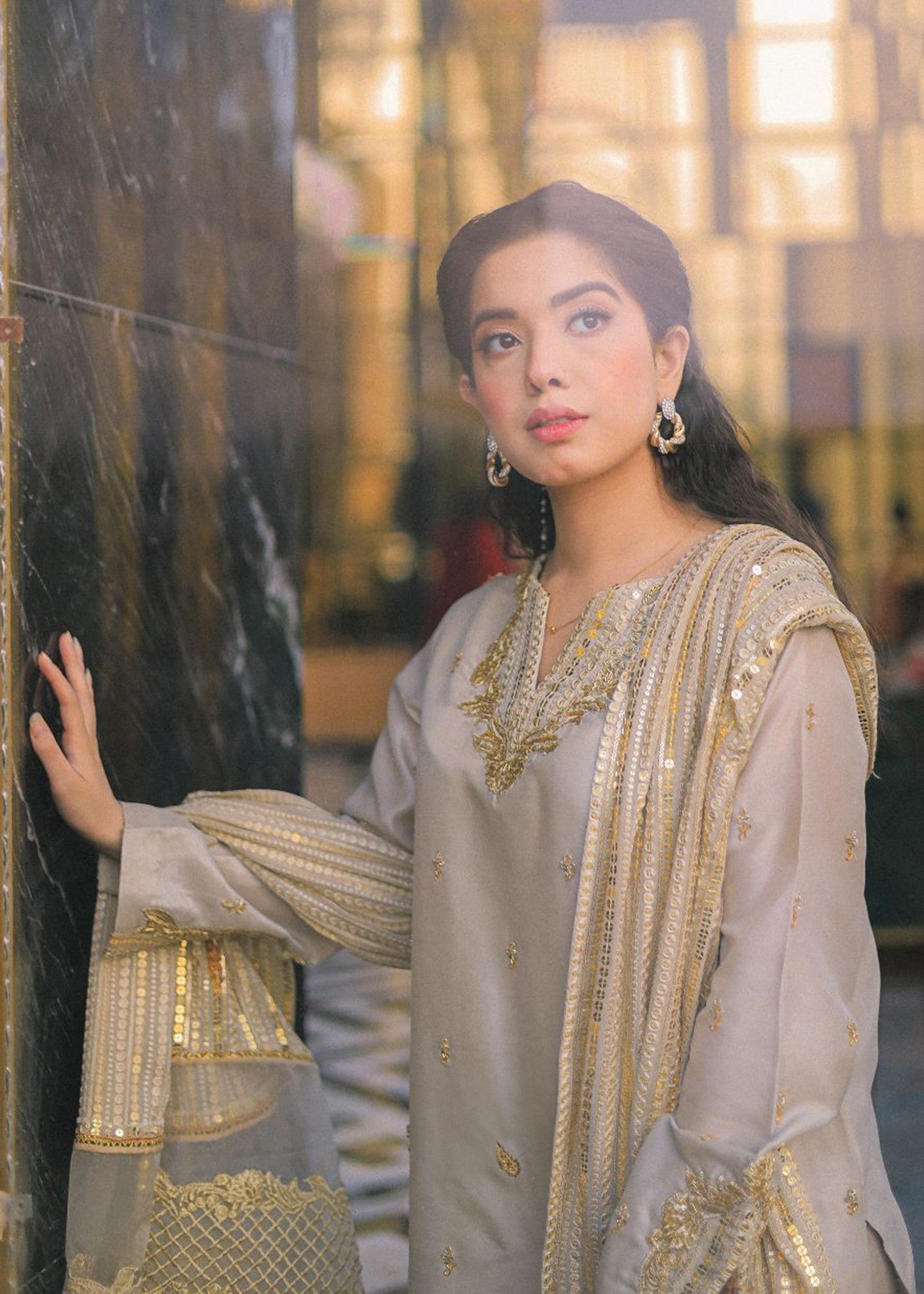 Rang-e-Haya Sandali pearl white