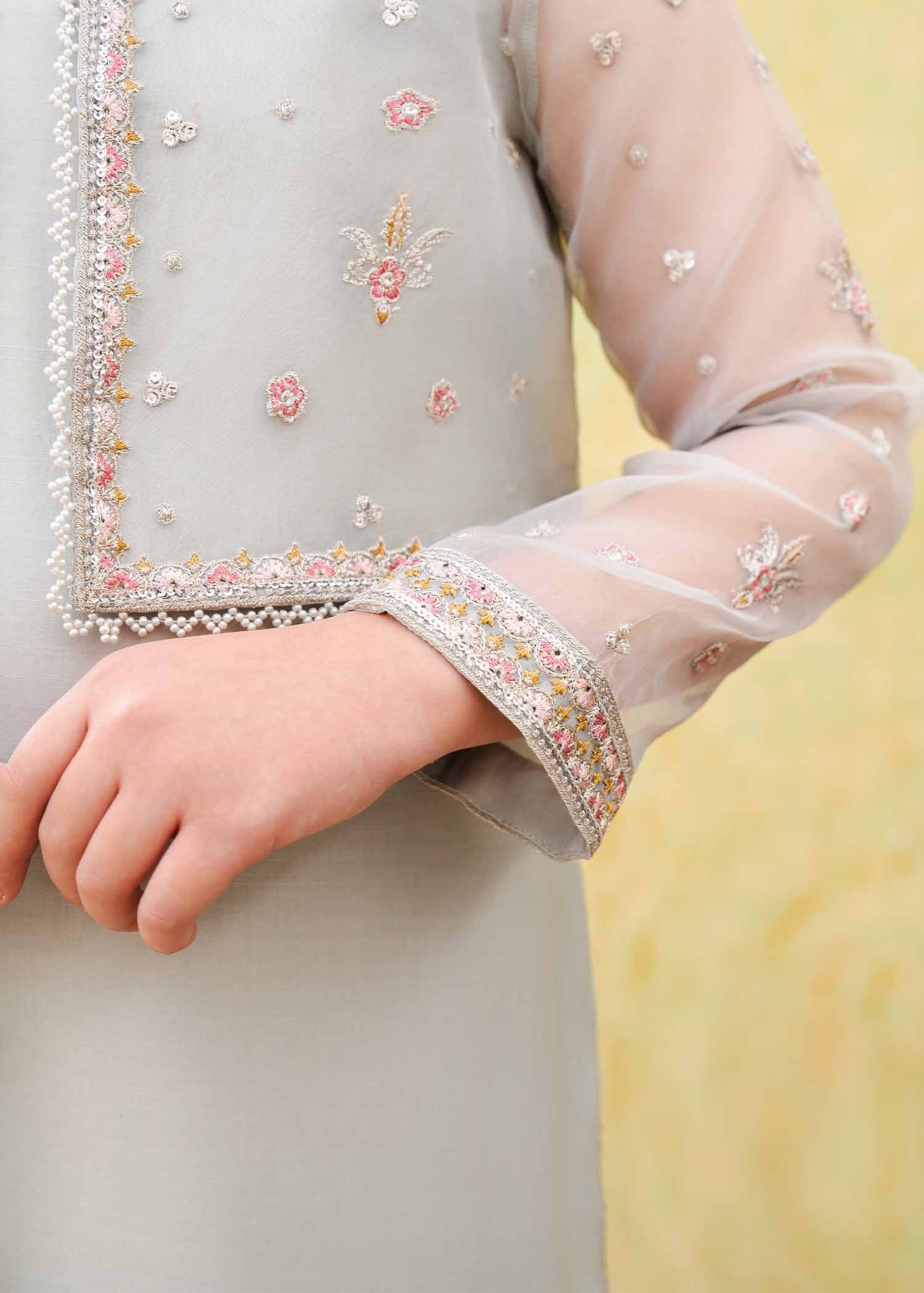 Rang-e-Haya Lyla (Ice Grey)