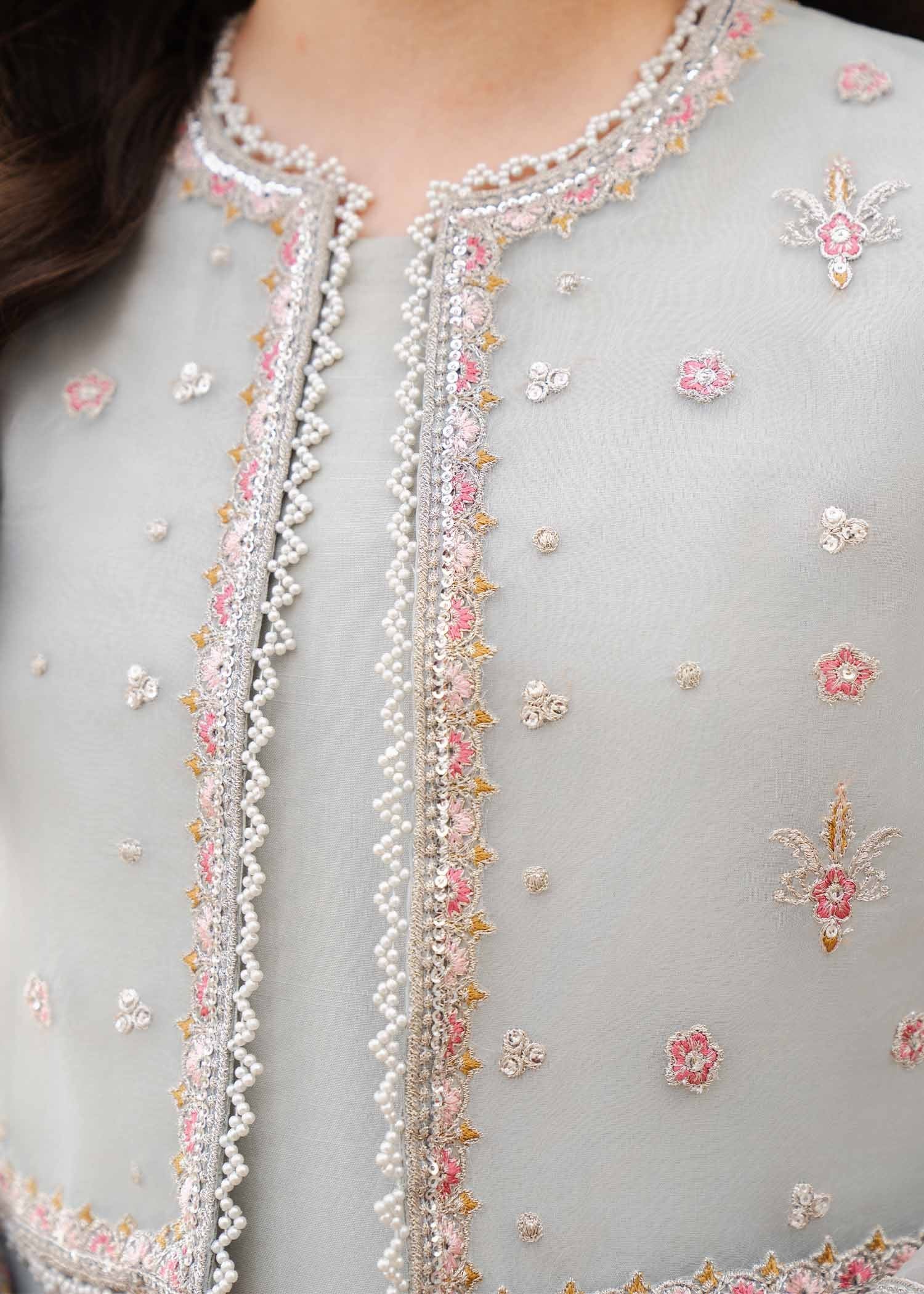 Rang-e-Haya Lyla (Ice Grey)