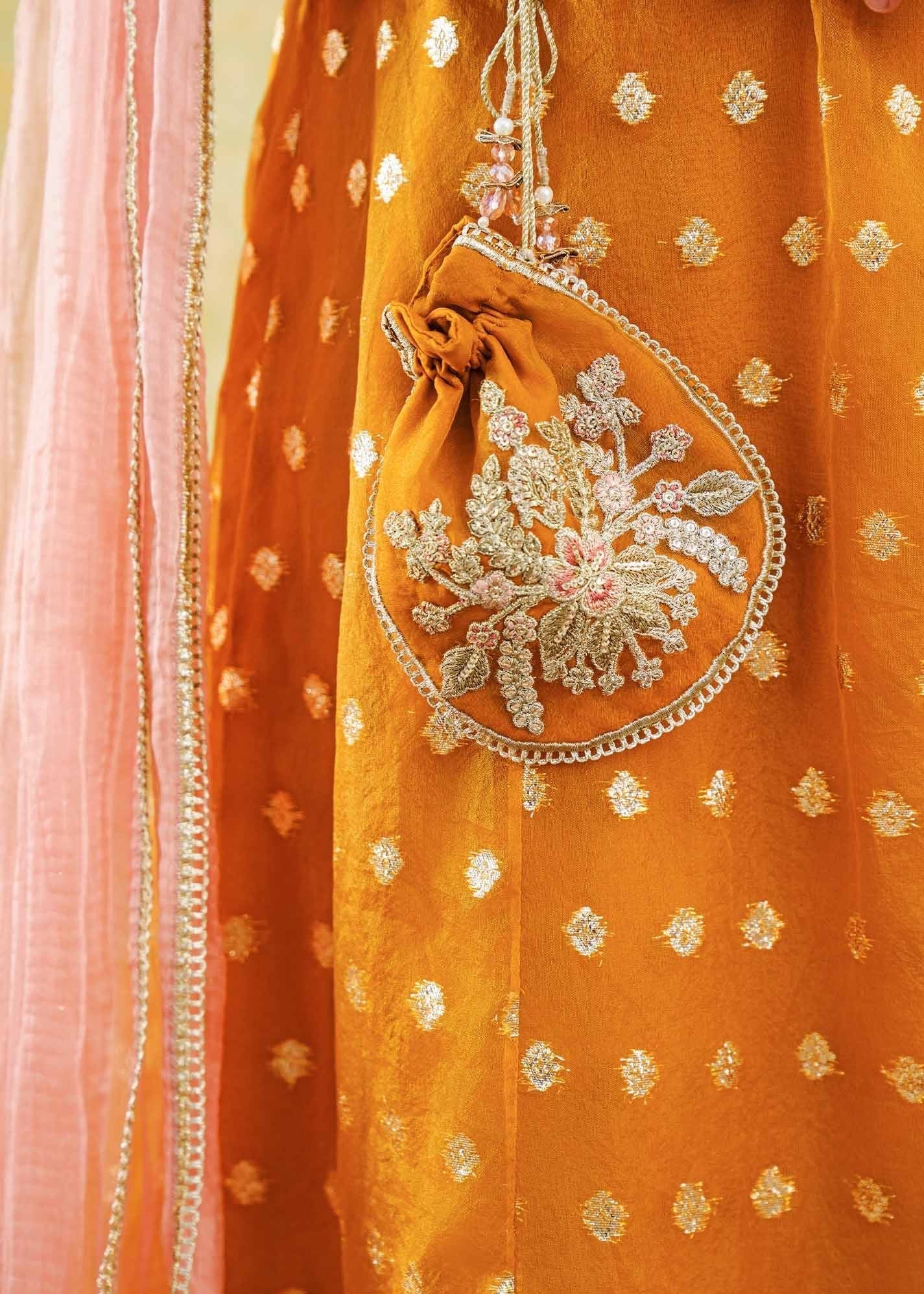 Rang-e-Haya Habi (Mustard)