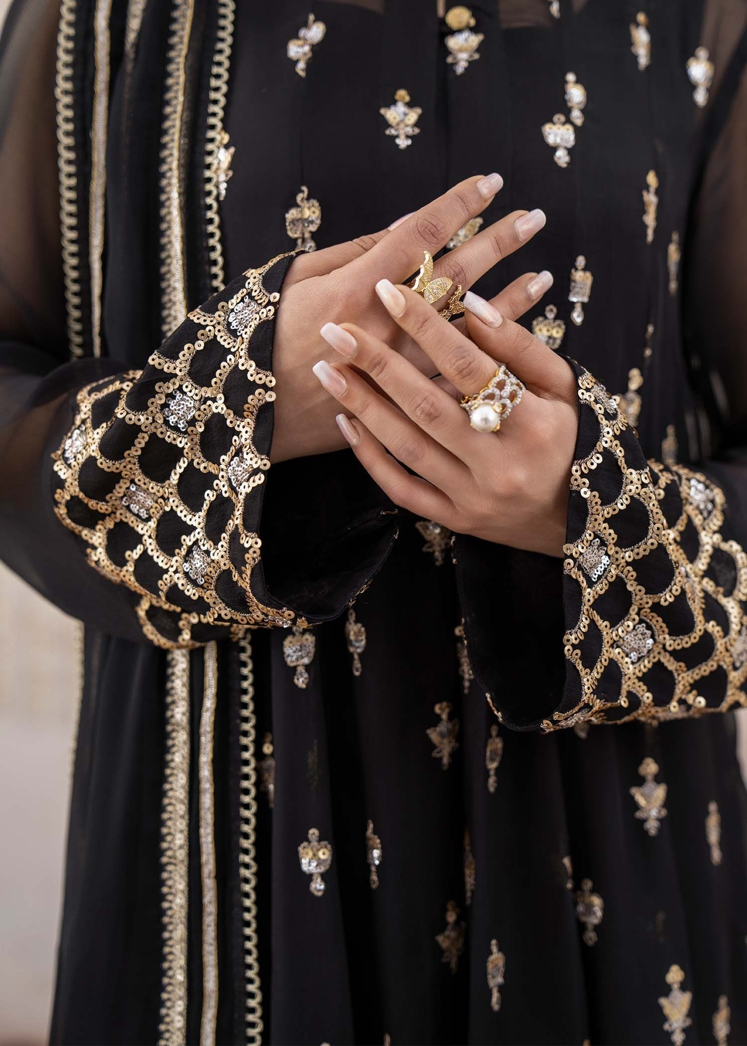 Rang-e-Haya Sunghar (Black)