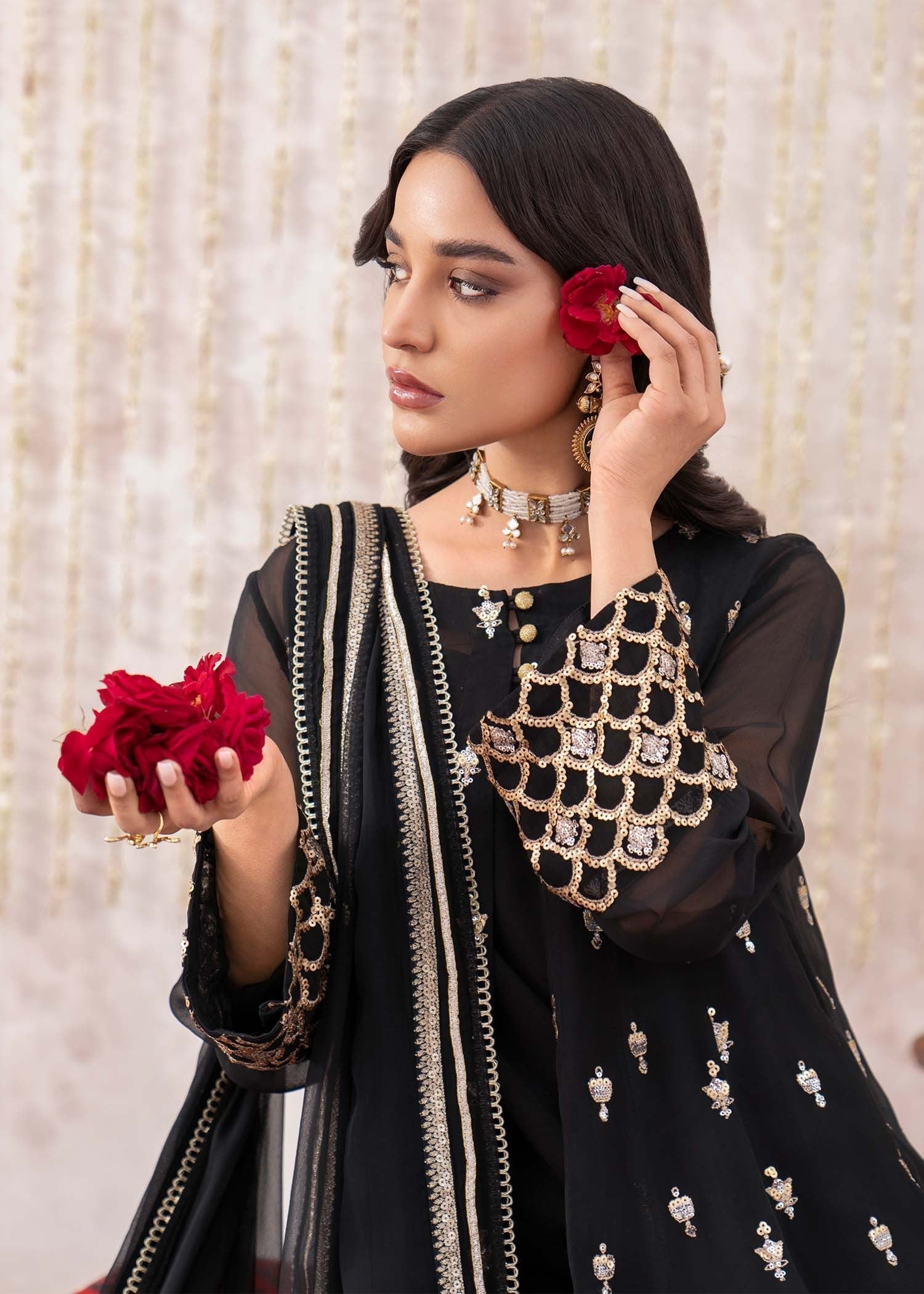 Rang-e-Haya Sunghar (Black)